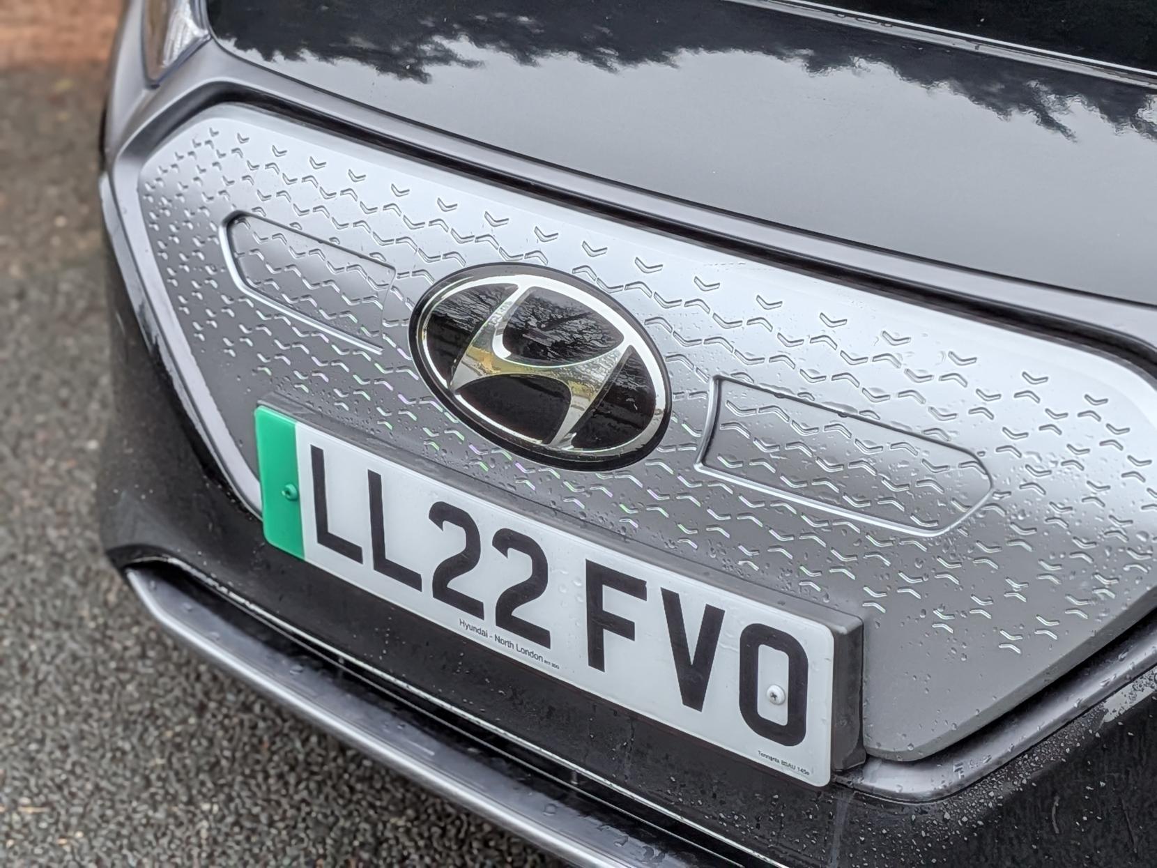 Hyundai IONIQ 38.3kWh Premium Hatchback 5dr Electric Auto (136 ps)