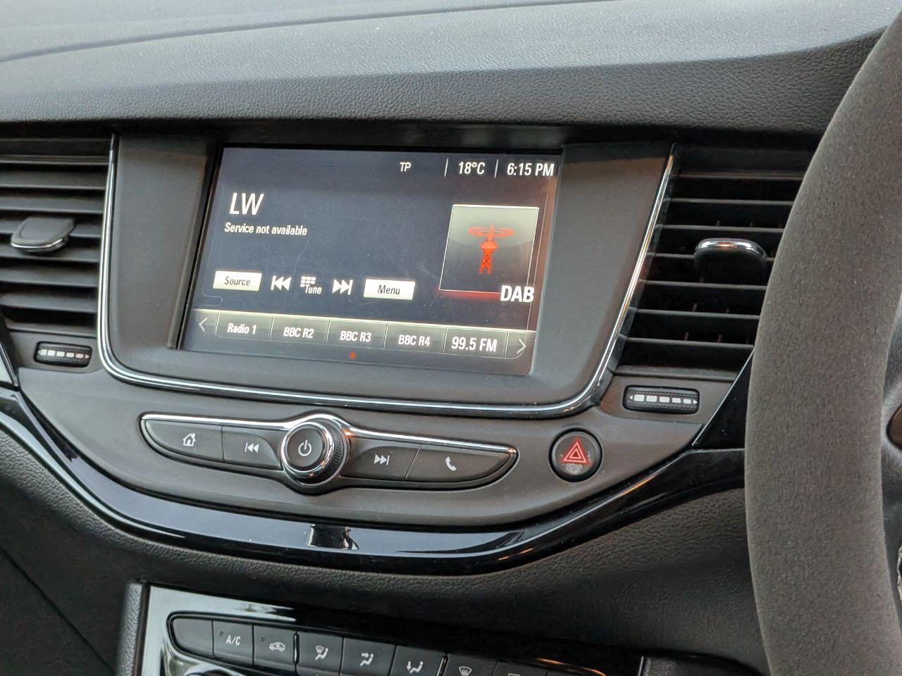 Vauxhall Astra 1.4i Turbo SRi Nav Hatchback 5dr Petrol Manual Euro 6 (s/s) (150 ps)