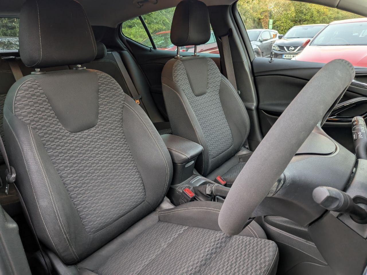 Vauxhall Astra 1.4i Turbo SRi Nav Hatchback 5dr Petrol Manual Euro 6 (s/s) (150 ps)