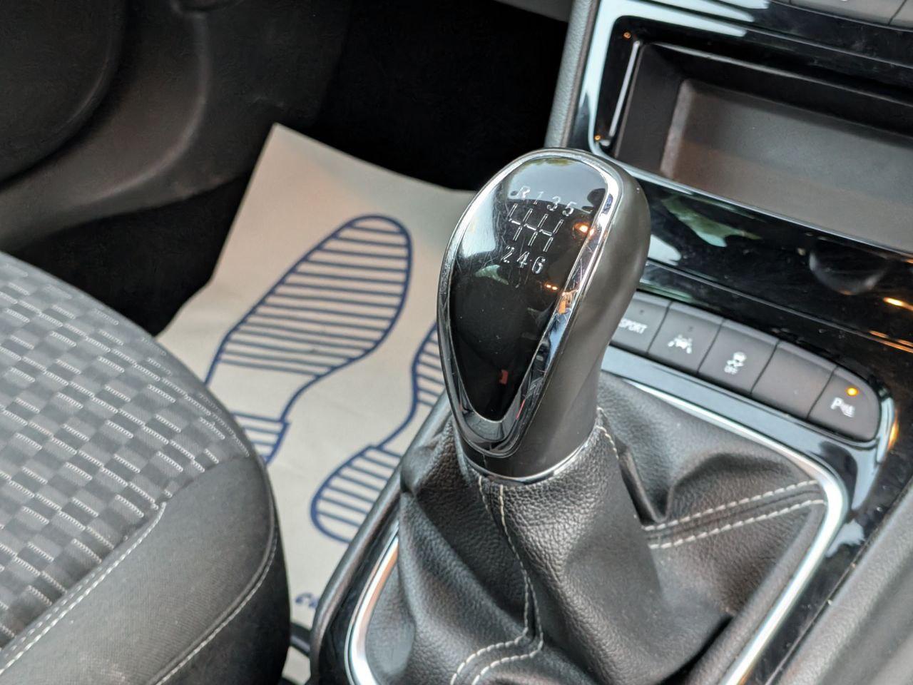 Vauxhall Astra 1.4i Turbo SRi Nav Hatchback 5dr Petrol Manual Euro 6 (s/s) (150 ps)