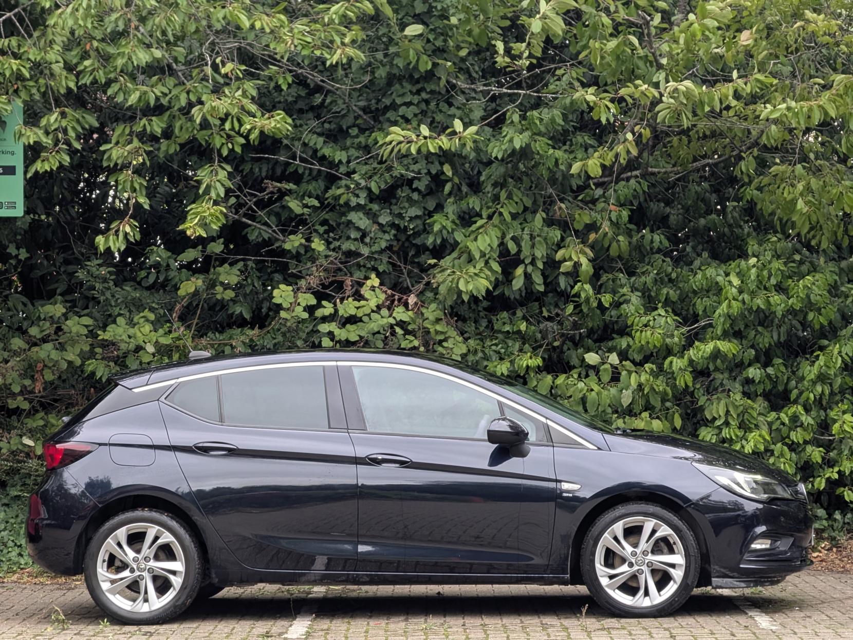 Vauxhall Astra 1.4i Turbo SRi Nav Hatchback 5dr Petrol Manual Euro 6 (s/s) (150 ps)