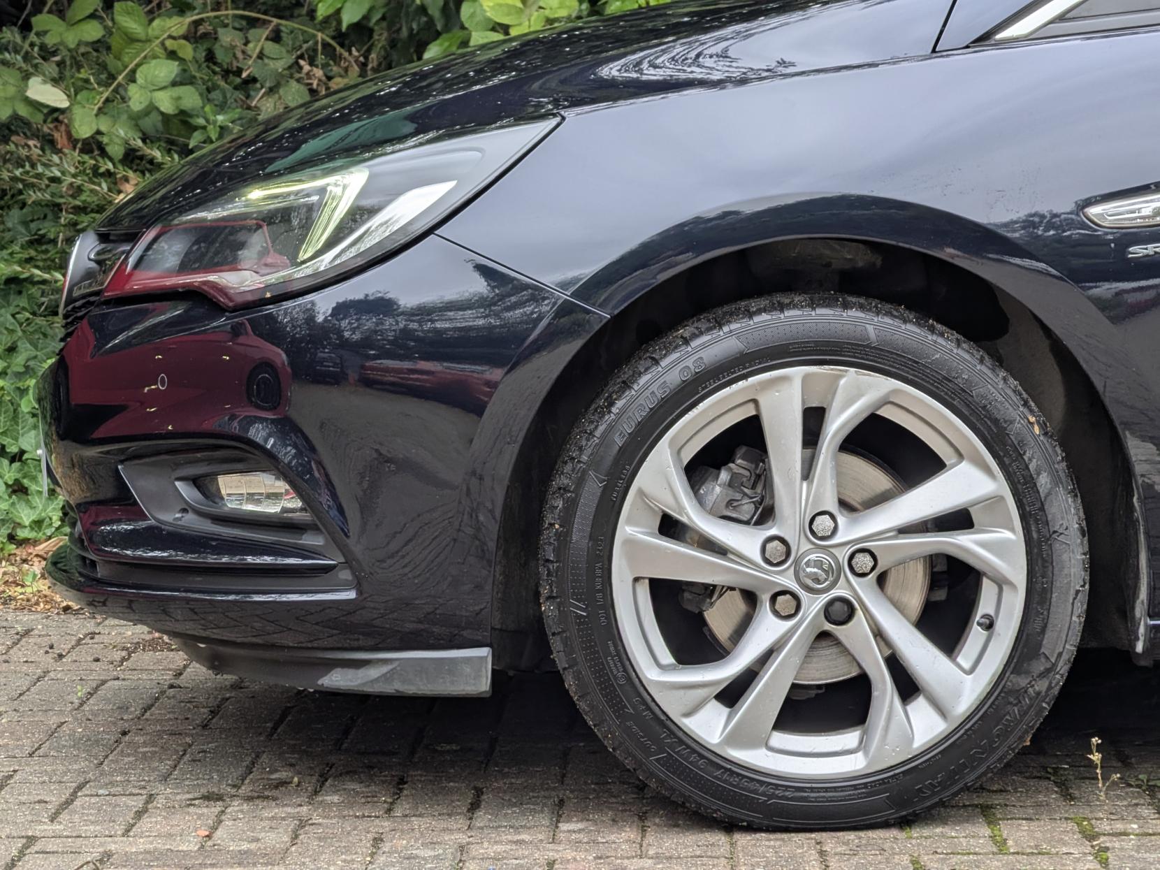 Vauxhall Astra 1.4i Turbo SRi Nav Hatchback 5dr Petrol Manual Euro 6 (s/s) (150 ps)