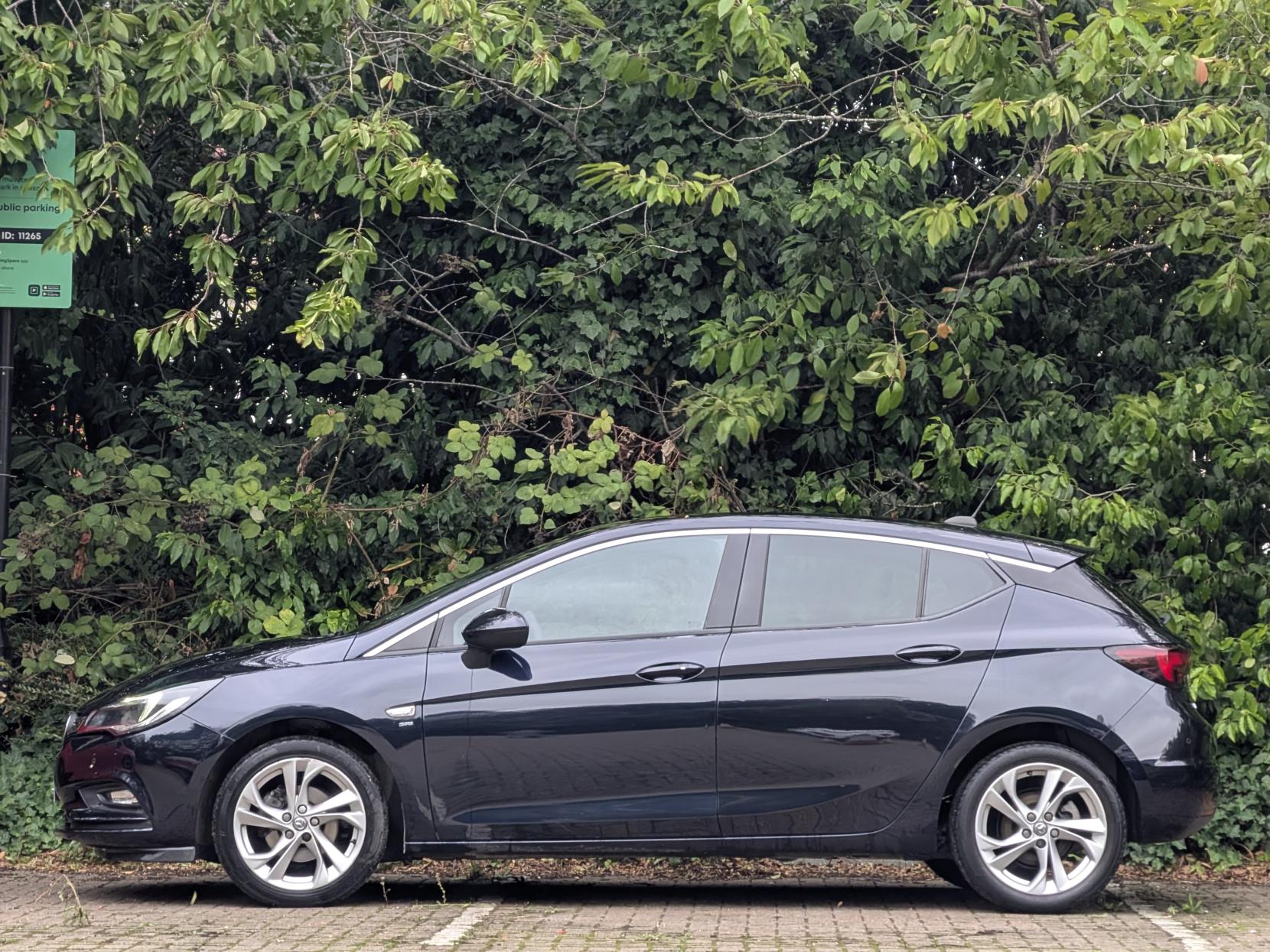Vauxhall Astra 1.4i Turbo SRi Nav Hatchback 5dr Petrol Manual Euro 6 (s/s) (150 ps)