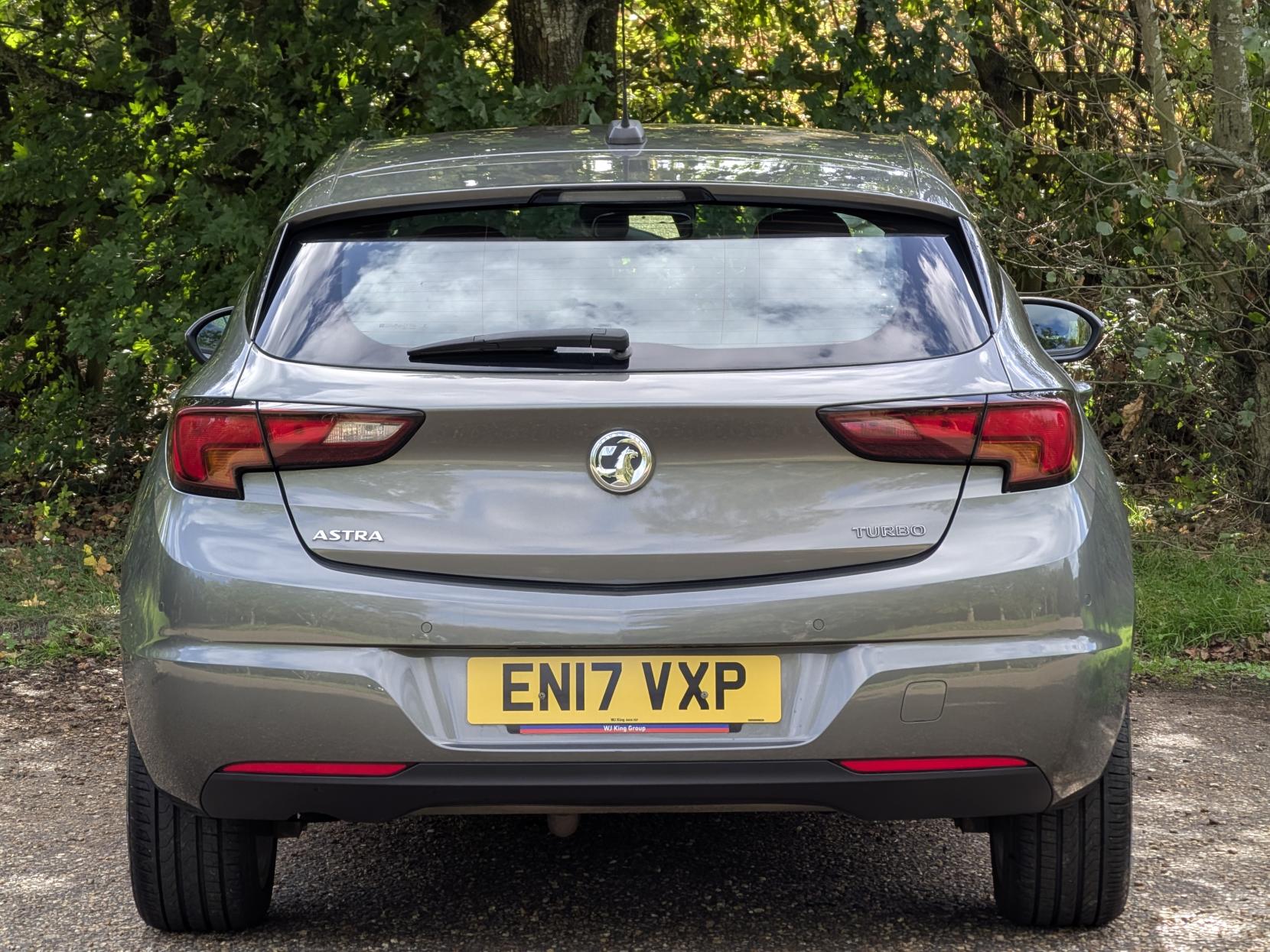 Vauxhall Astra 1.4i Turbo SRi Hatchback 5dr Petrol Auto Euro 6 (s/s) (150 ps)