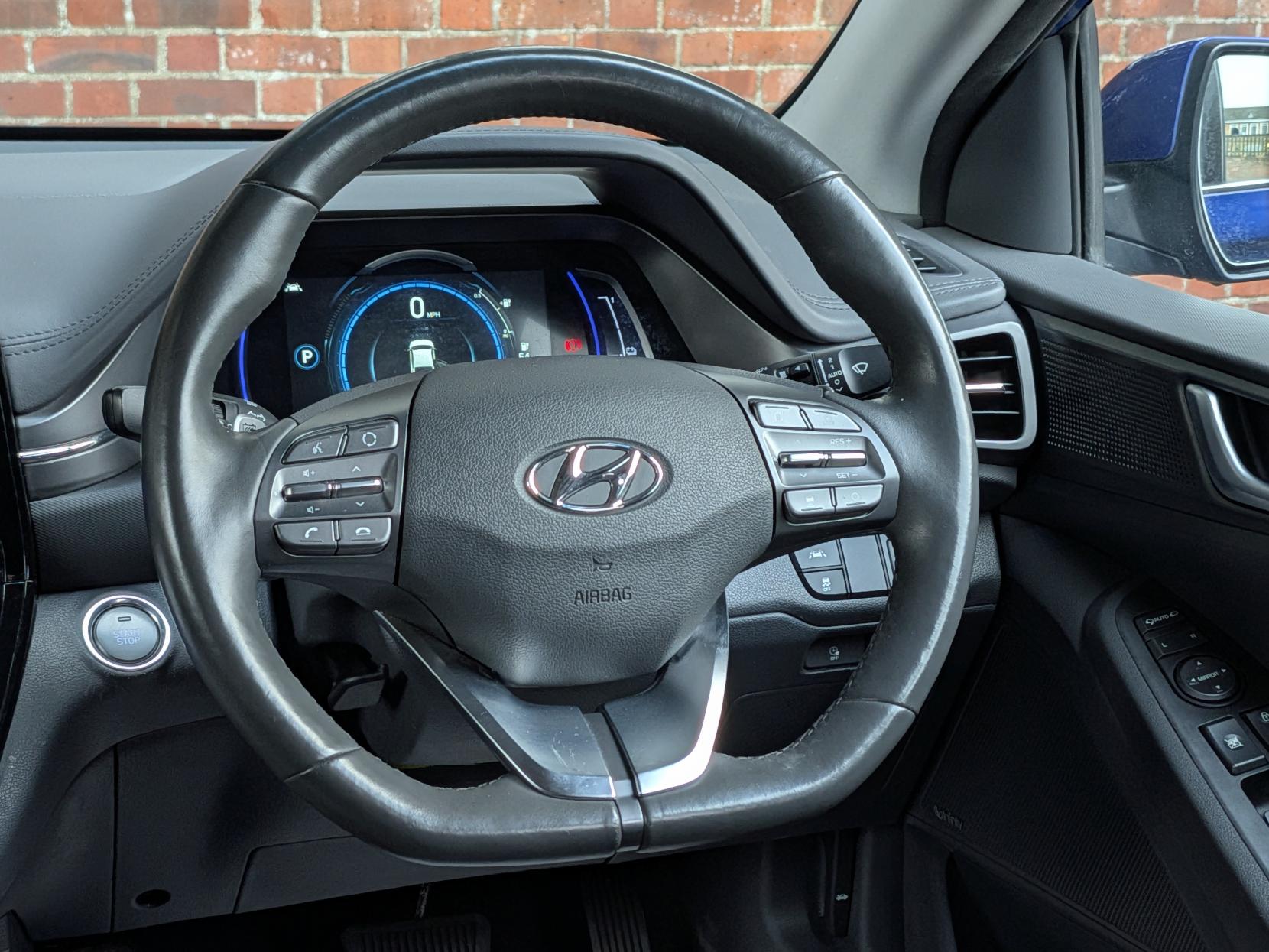 Hyundai IONIQ 38.3kWh Premium Hatchback 5dr Electric Auto (136 ps)