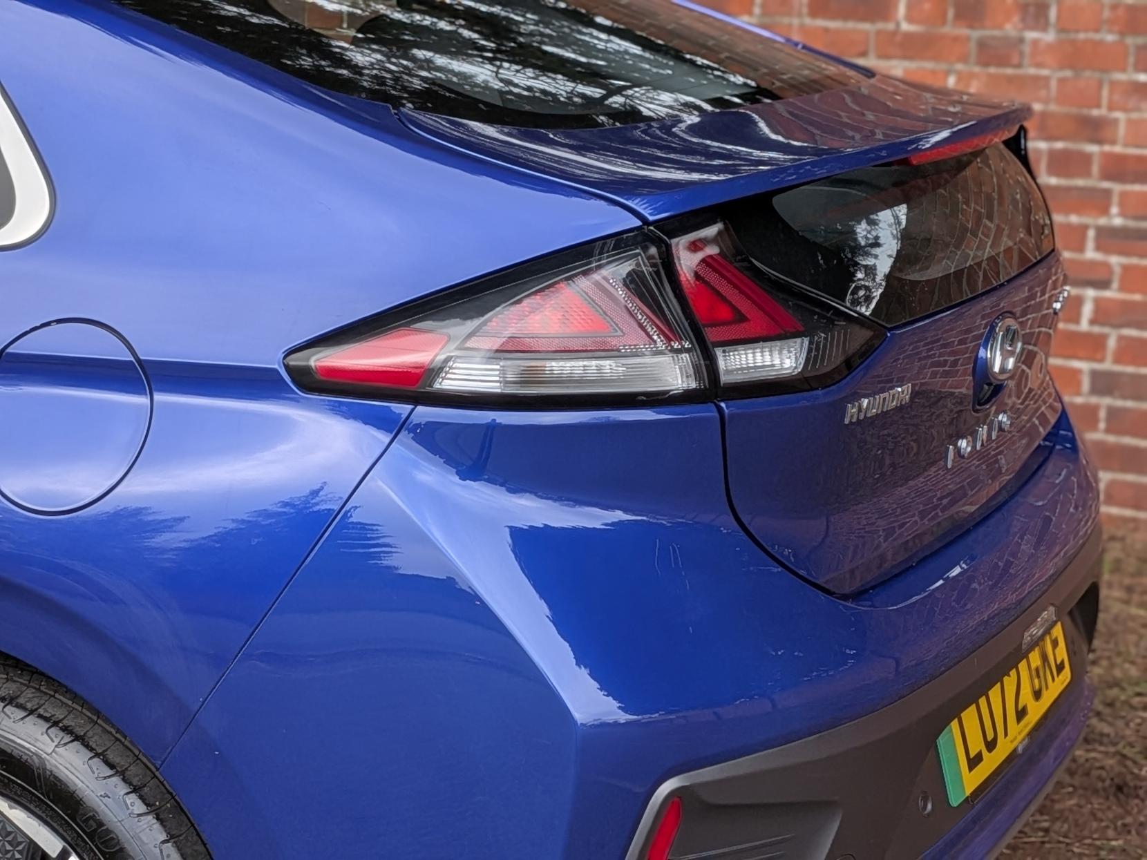 Hyundai IONIQ 38.3kWh Premium Hatchback 5dr Electric Auto (136 ps)