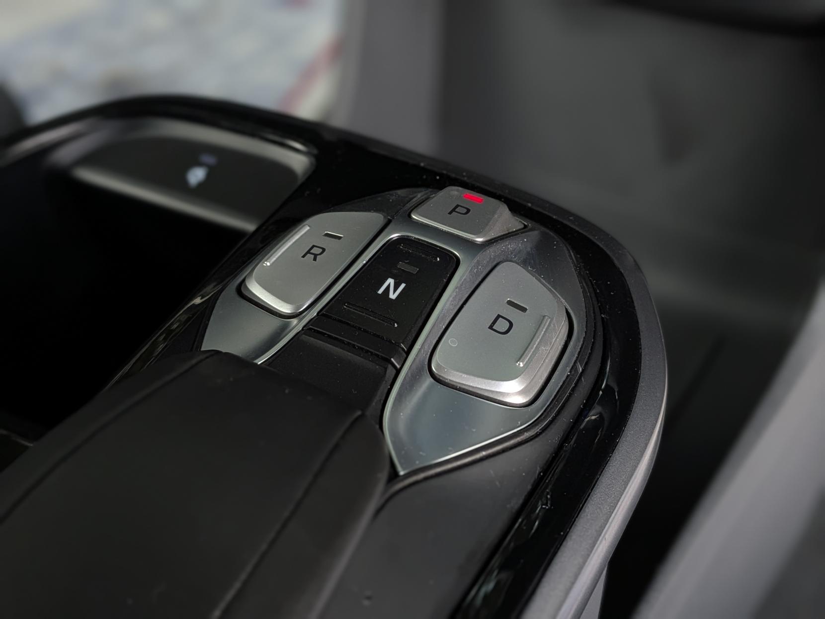 Hyundai IONIQ 38.3kWh Premium Hatchback 5dr Electric Auto (136 ps)