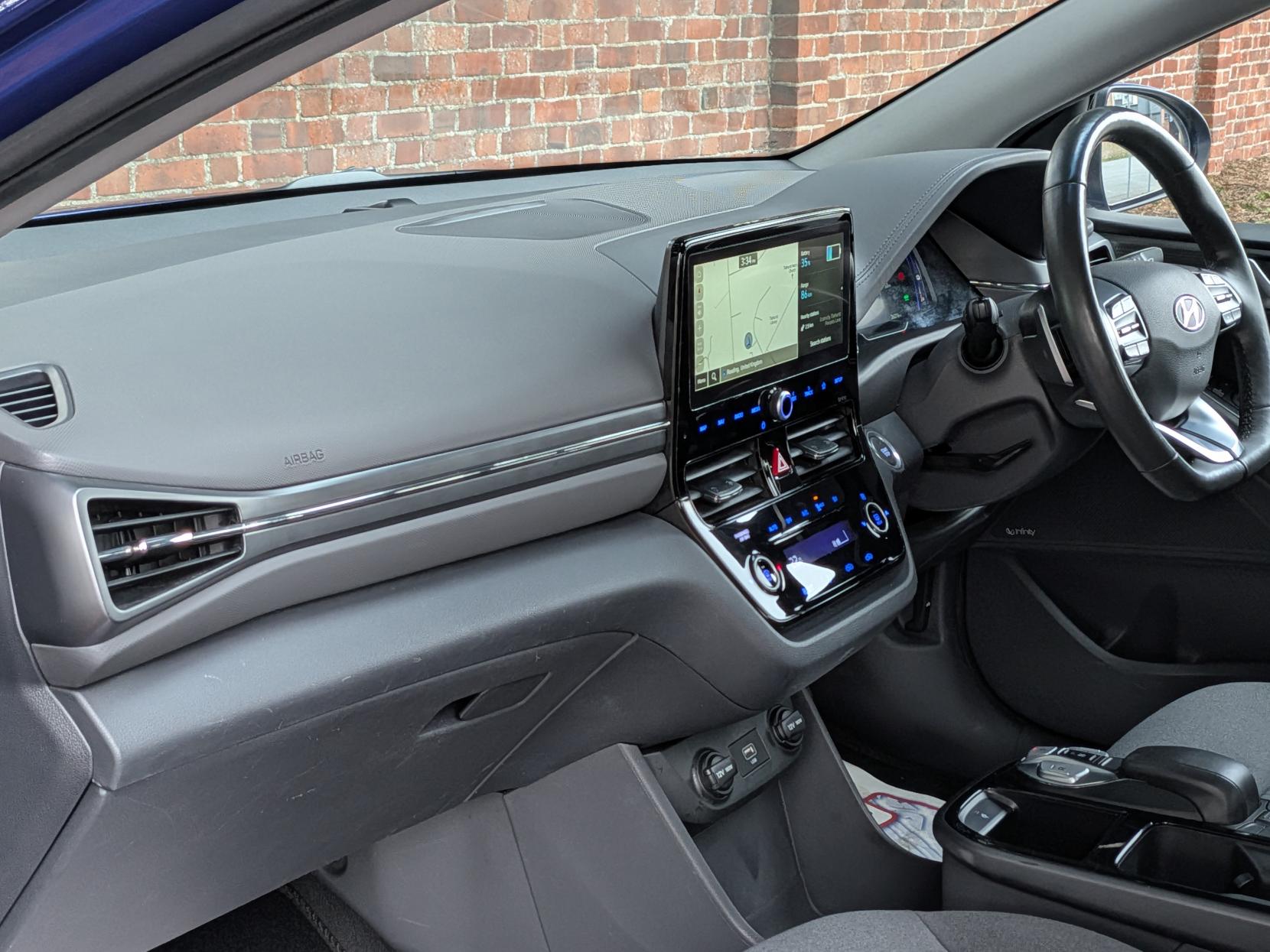 Hyundai IONIQ 38.3kWh Premium Hatchback 5dr Electric Auto (136 ps)