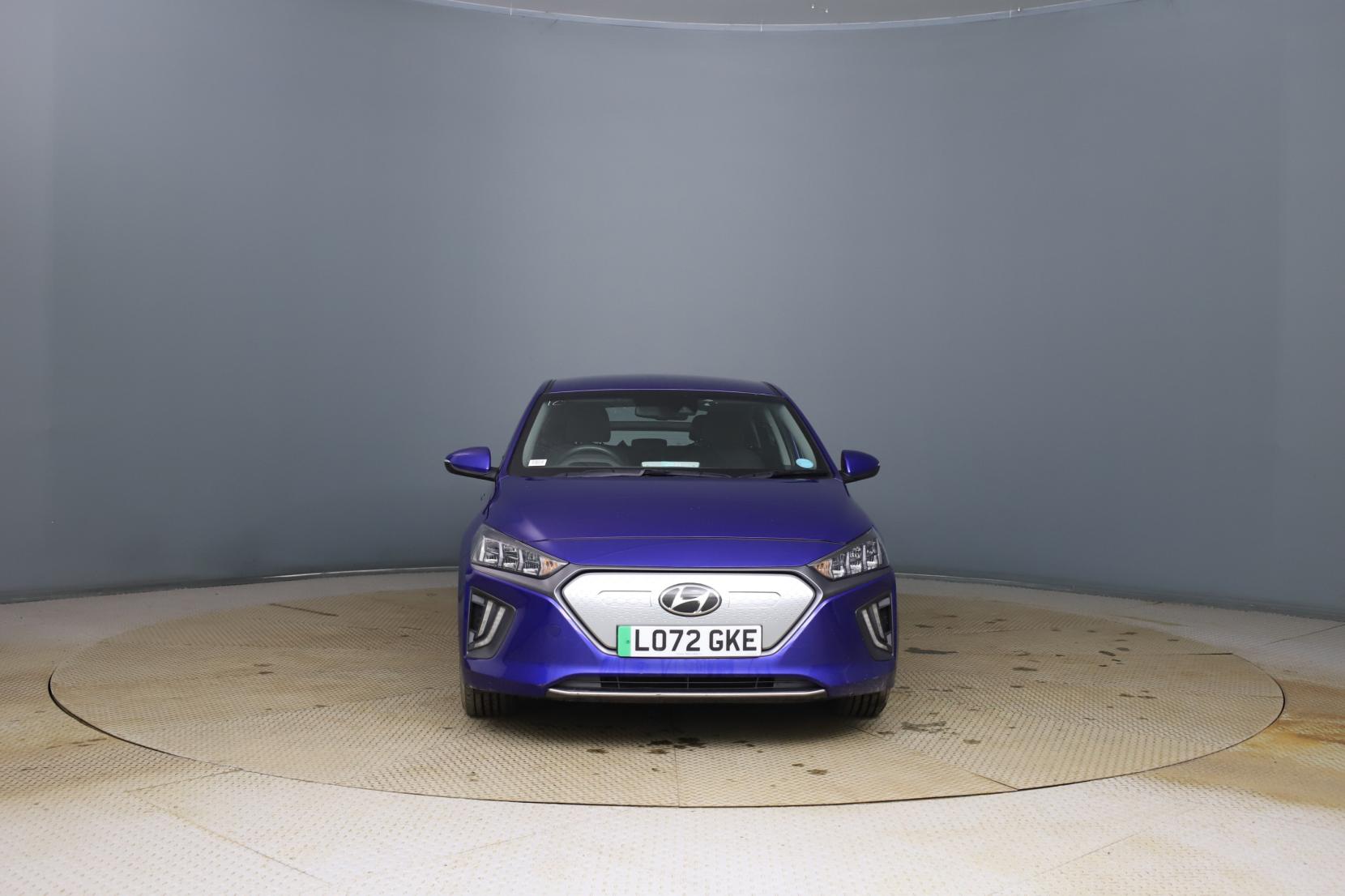 Hyundai IONIQ 38.3kWh Premium Hatchback 5dr Electric Auto (136 ps)