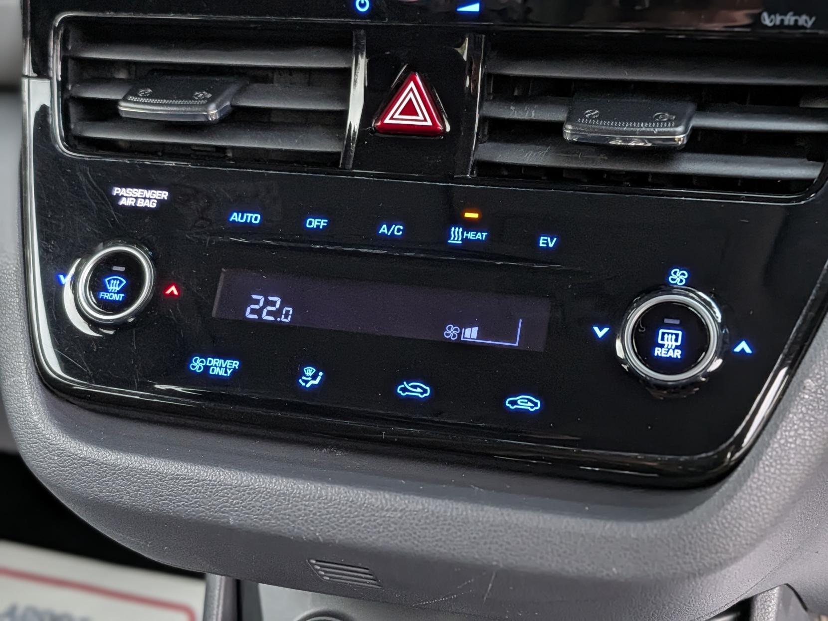 Hyundai IONIQ 38.3kWh Premium Hatchback 5dr Electric Auto (136 ps)