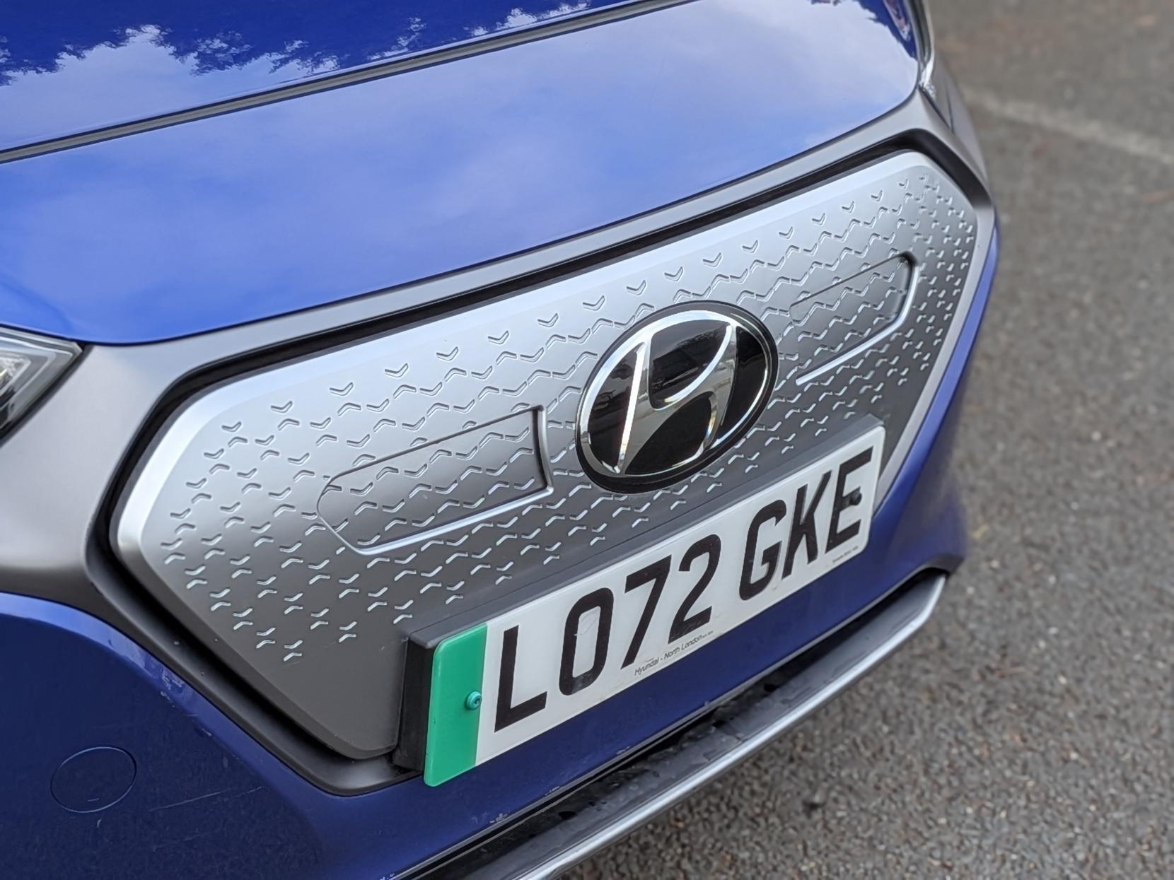 Hyundai IONIQ 38.3kWh Premium Hatchback 5dr Electric Auto (136 ps)