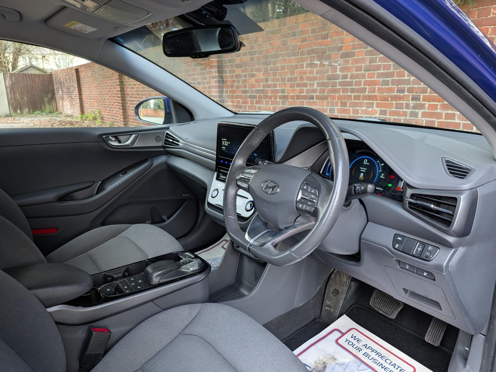 Hyundai IONIQ 38.3kWh Premium Hatchback 5dr Electric Auto (136 ps)