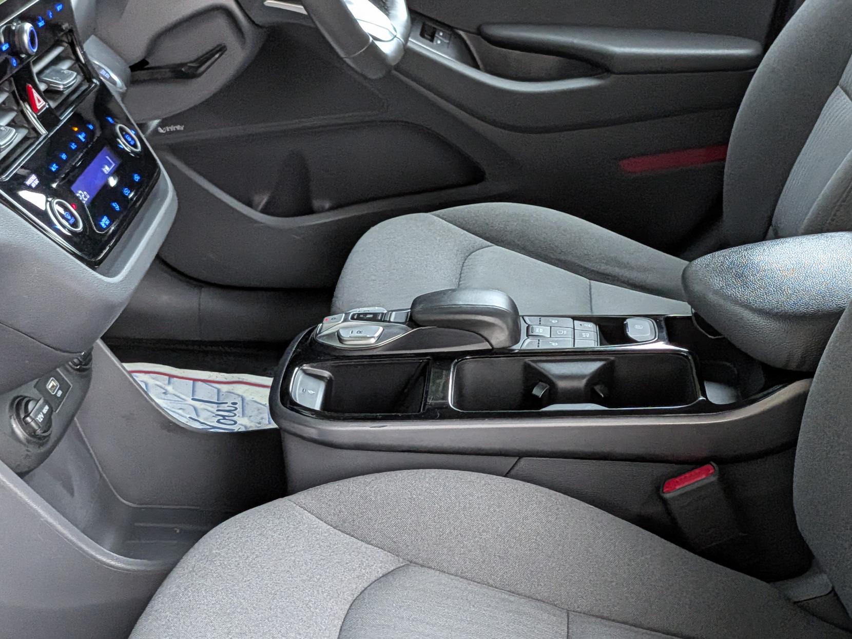 Hyundai IONIQ 38.3kWh Premium Hatchback 5dr Electric Auto (136 ps)