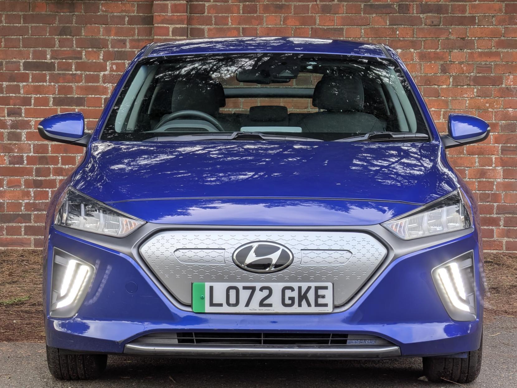 Hyundai IONIQ 38.3kWh Premium Hatchback 5dr Electric Auto (136 ps)