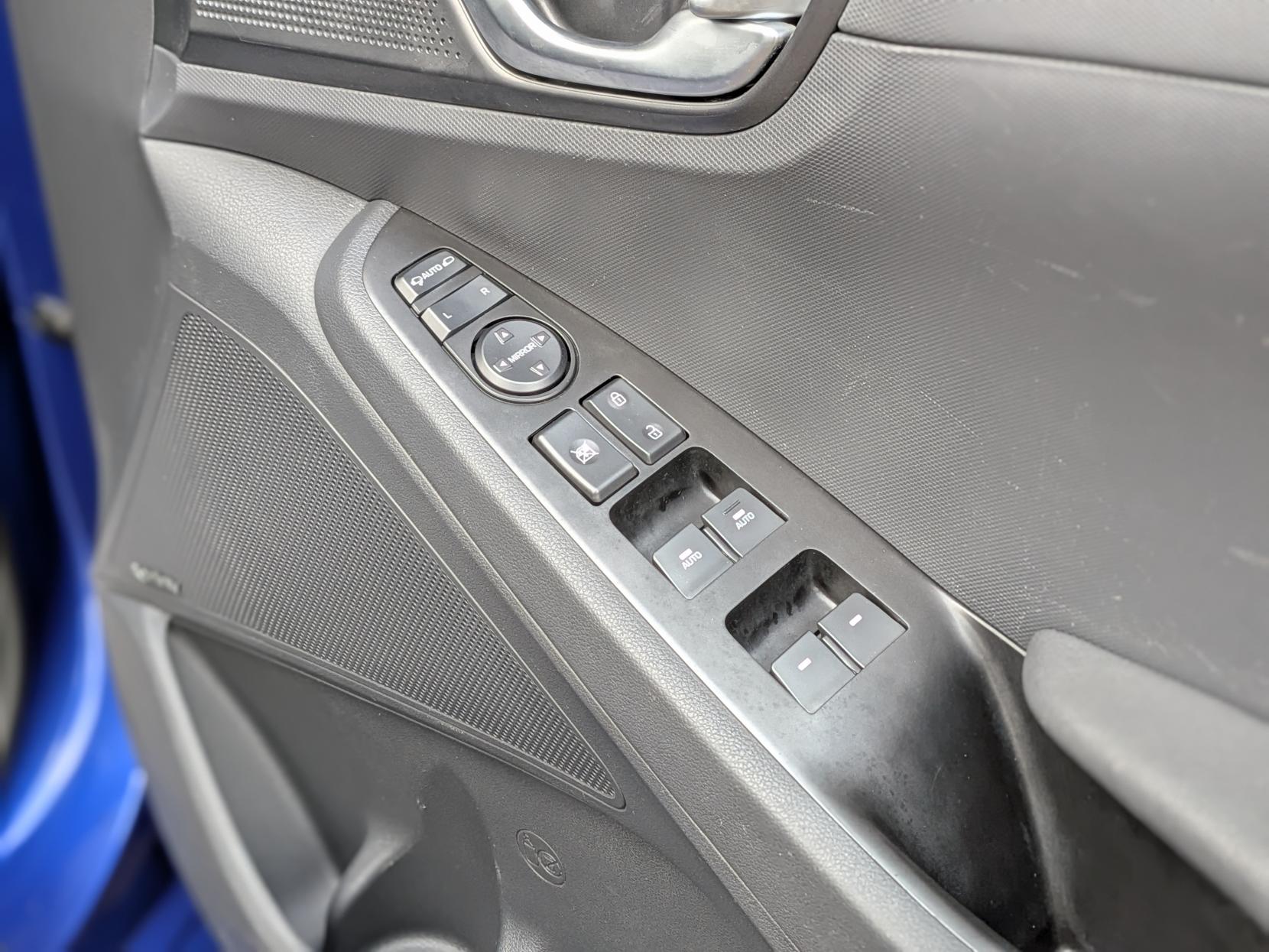 Hyundai IONIQ 38.3kWh Premium Hatchback 5dr Electric Auto (136 ps)