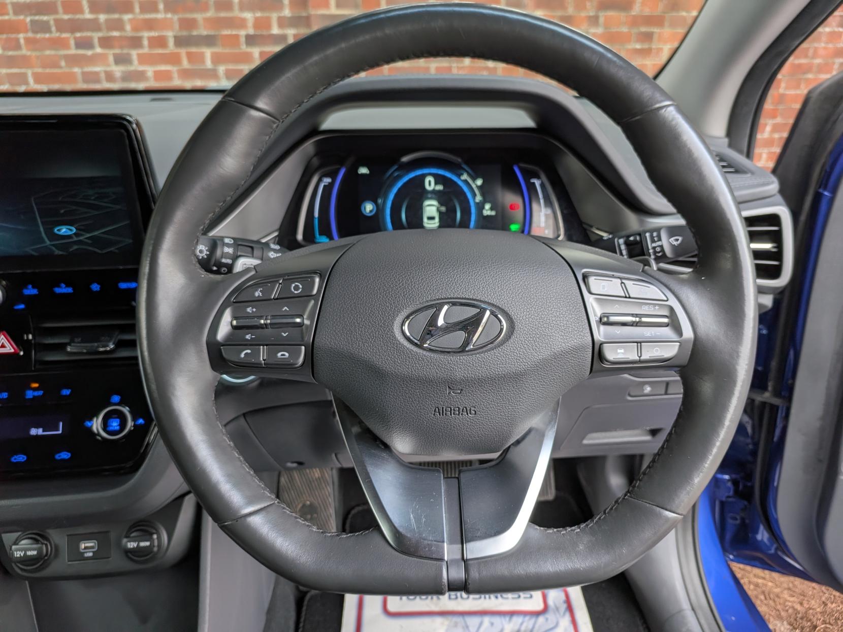 Hyundai IONIQ 38.3kWh Premium Hatchback 5dr Electric Auto (136 ps)