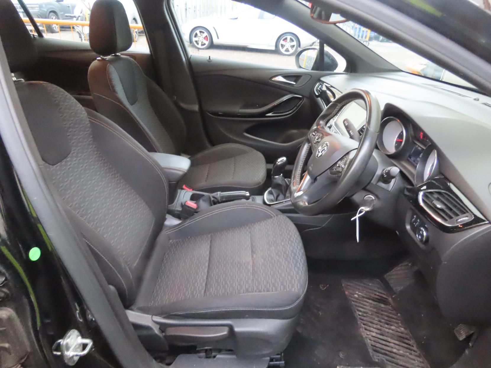 Vauxhall Astra 1.4i Turbo SRi Nav Hatchback 5dr Petrol Manual Euro 6 (150 ps)