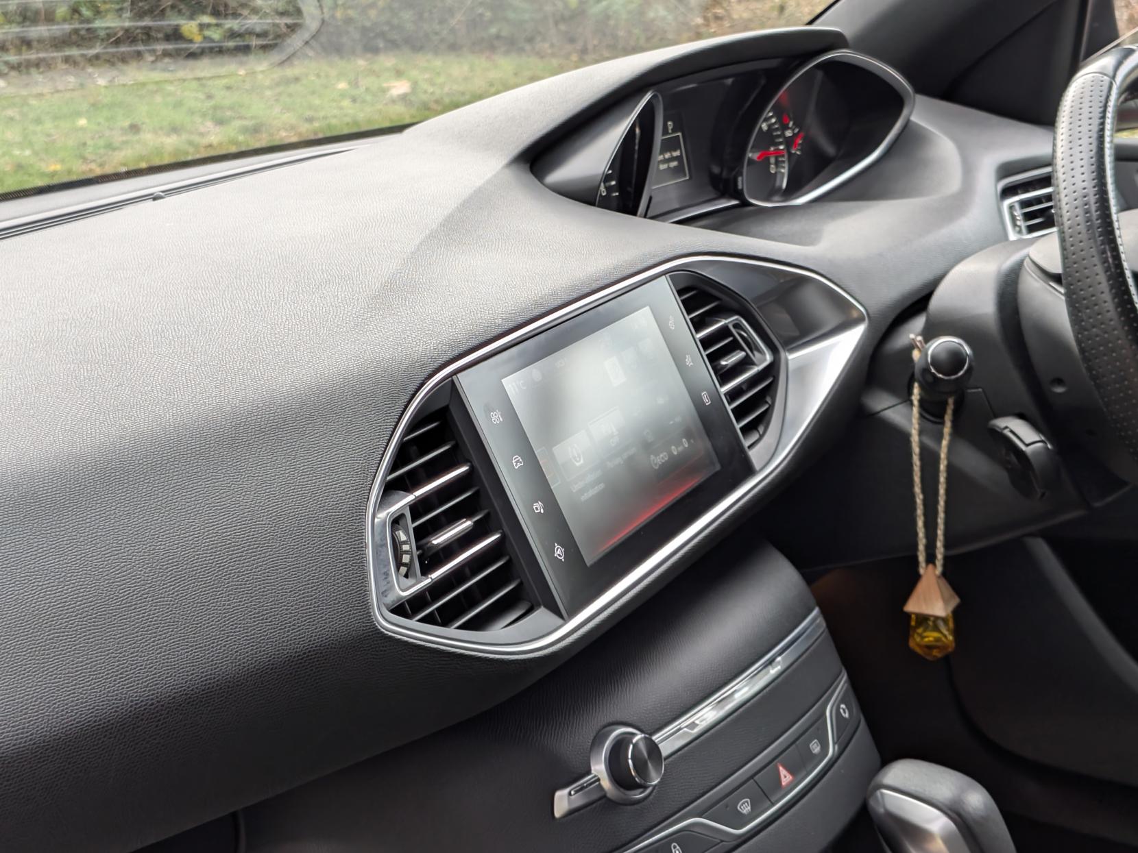 Peugeot 308 1.2 PureTech GT Line Hatchback 5dr Petrol EAT Euro 6 (s/s) (130 ps)