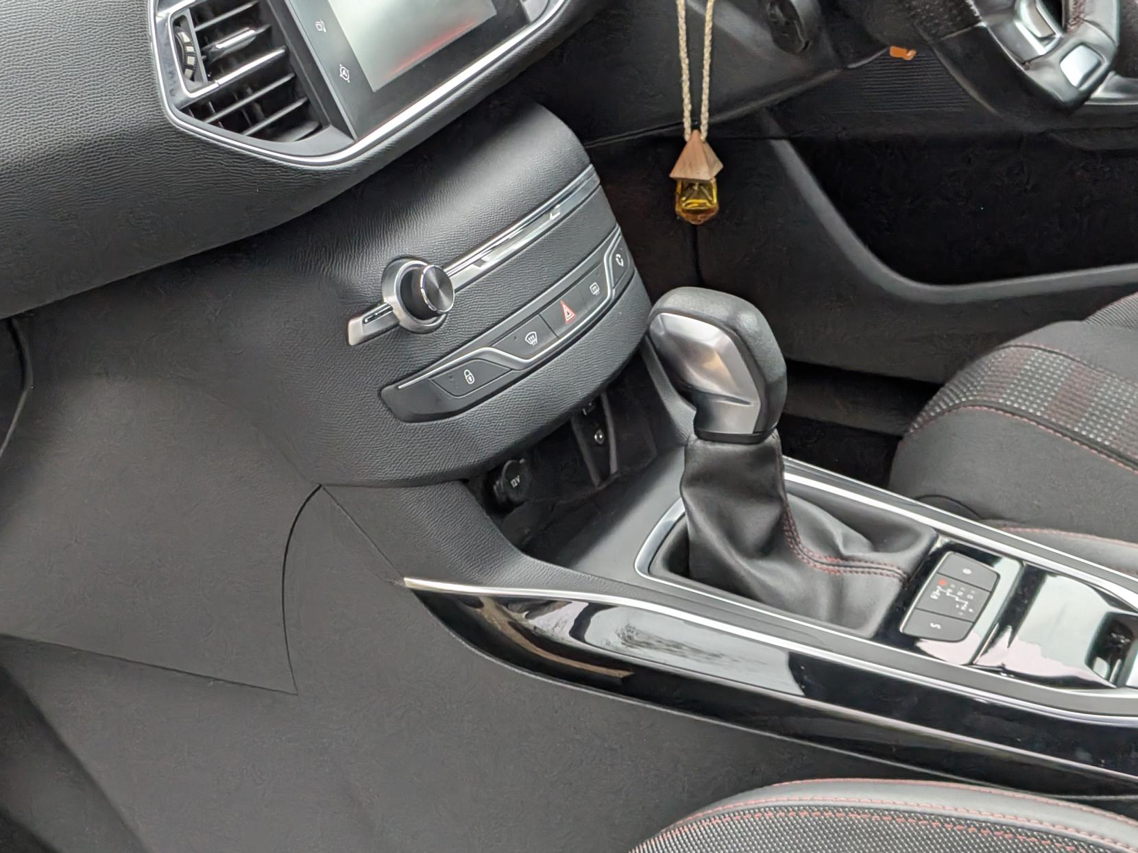 Peugeot 308 1.2 PureTech GT Line Hatchback 5dr Petrol EAT Euro 6 (s/s) (130 ps)