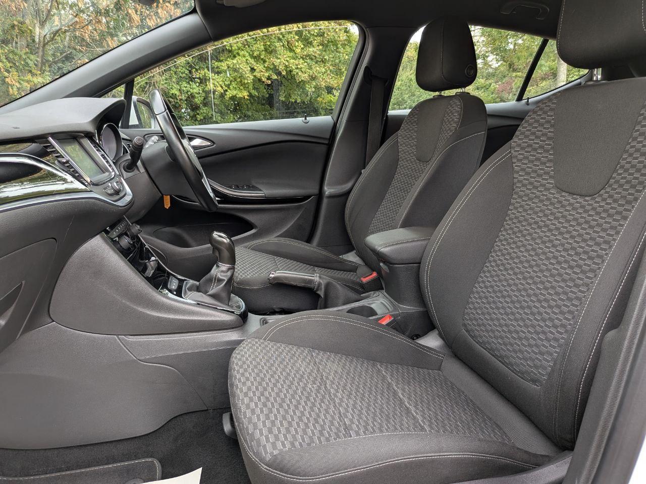 Vauxhall Astra 1.4i Turbo SRi Hatchback 5dr Petrol Manual Euro 6 (150 ps)