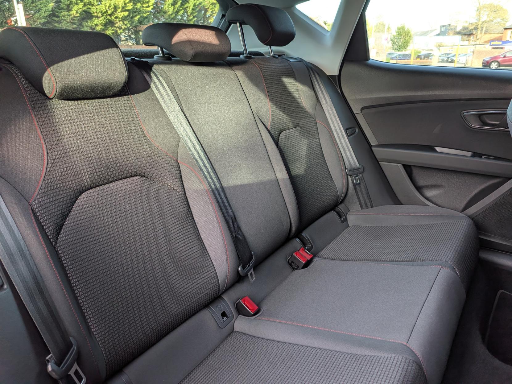 SEAT Leon 1.5 TSI EVO FR Hatchback 5dr Petrol Manual Euro 6 (s/s) (130 ps)