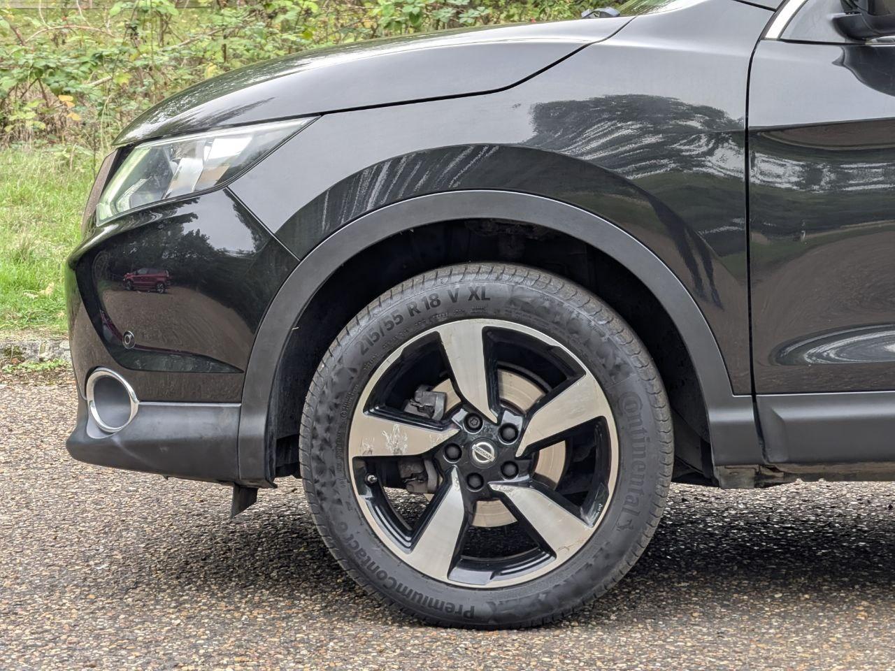 Nissan Qashqai 1.2 DIG-T N-Connecta SUV 5dr Petrol Manual 2WD Euro 6 (s/s) (115 ps)