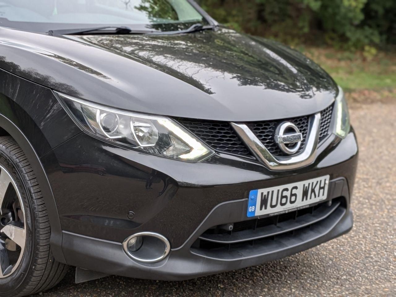 Nissan Qashqai 1.2 DIG-T N-Connecta SUV 5dr Petrol Manual 2WD Euro 6 (s/s) (115 ps)