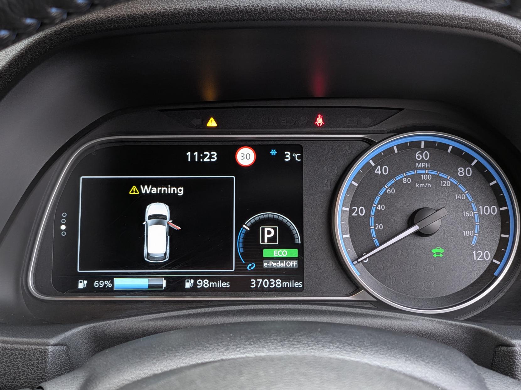 Nissan Leaf 40kWh Tekna Hatchback 5dr Electric Auto (150 ps)