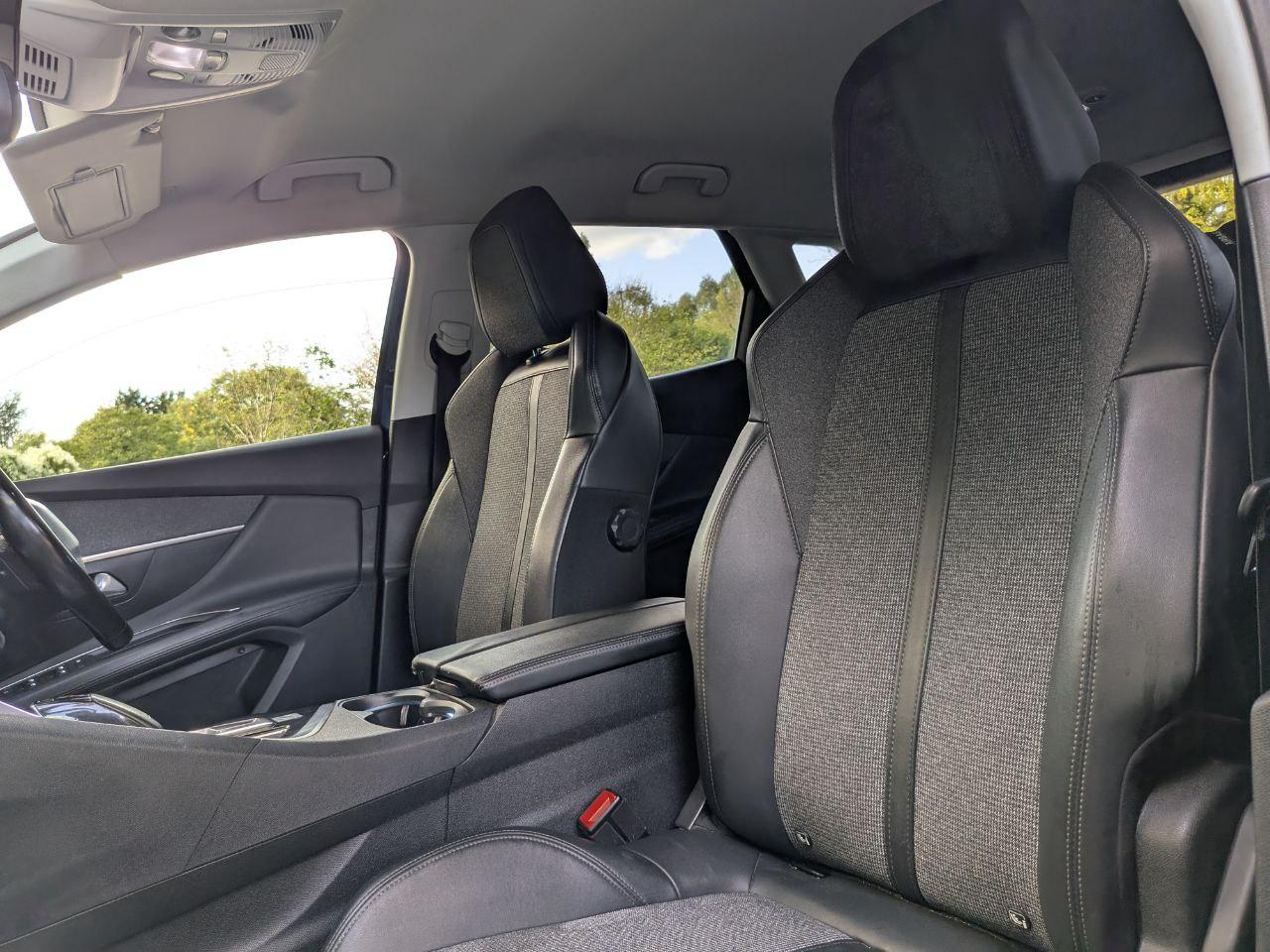 Peugeot 3008 1.2 PureTech GPF Allure SUV 5dr Petrol EAT Euro 6 (s/s) (130 ps)