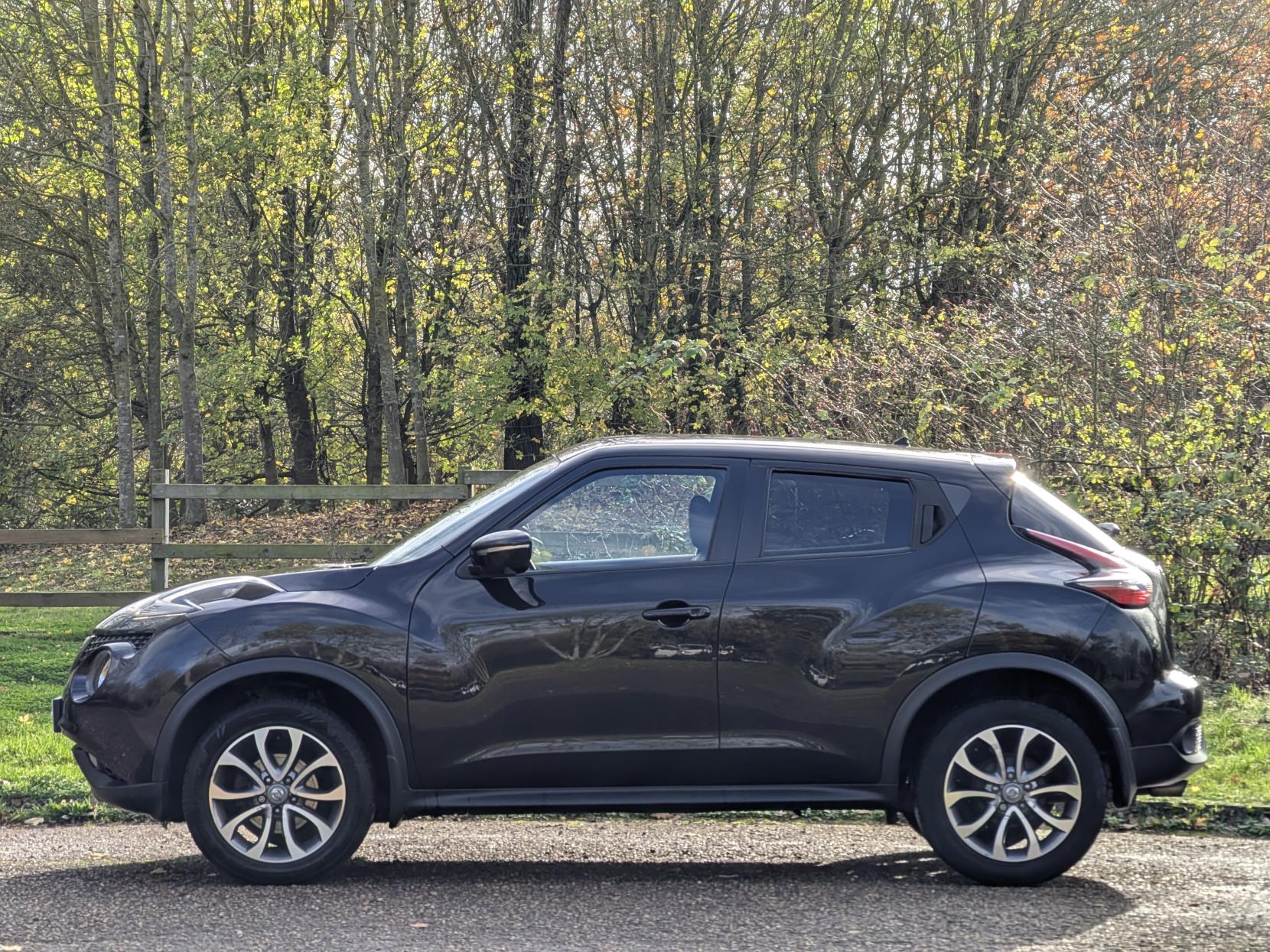 Nissan Juke 1.2 DIG-T Tekna SUV 5dr Petrol Manual Euro 6 (s/s) (115 ps)