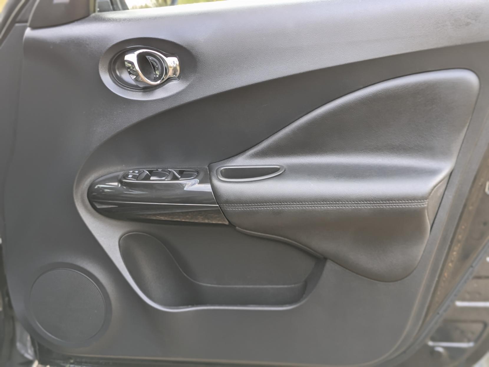 Nissan Juke 1.2 DIG-T Tekna SUV 5dr Petrol Manual Euro 6 (s/s) (115 ps)