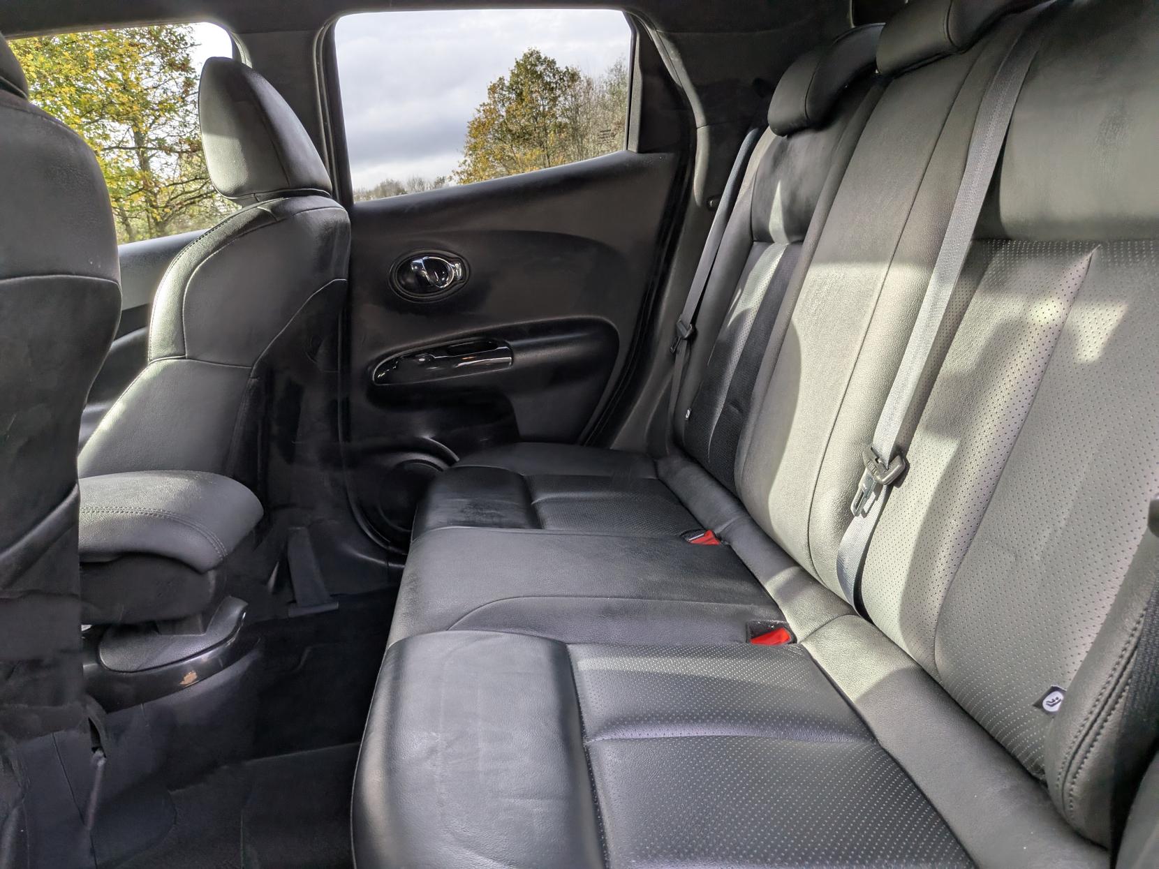 Nissan Juke 1.2 DIG-T Tekna SUV 5dr Petrol Manual Euro 6 (s/s) (115 ps)