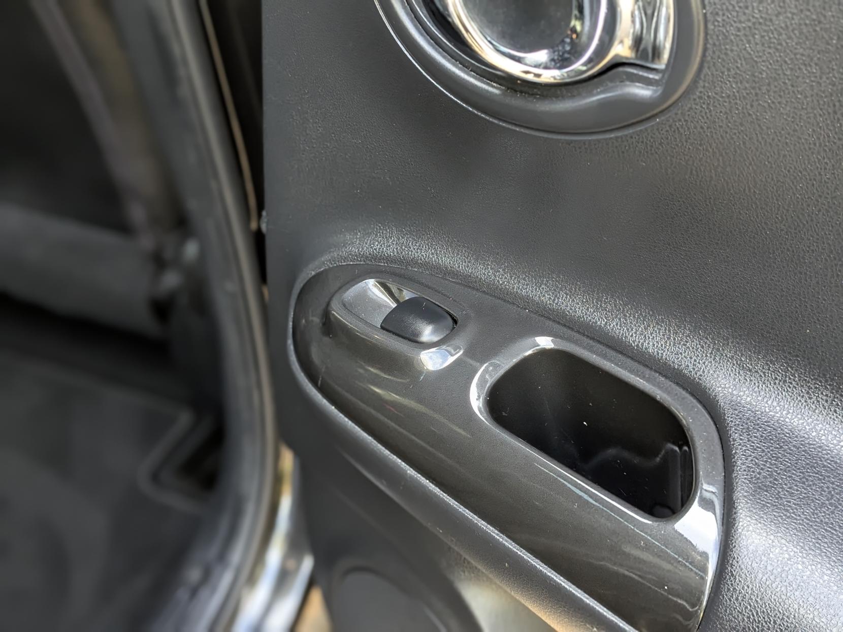 Nissan Juke 1.2 DIG-T Tekna SUV 5dr Petrol Manual Euro 6 (s/s) (115 ps)