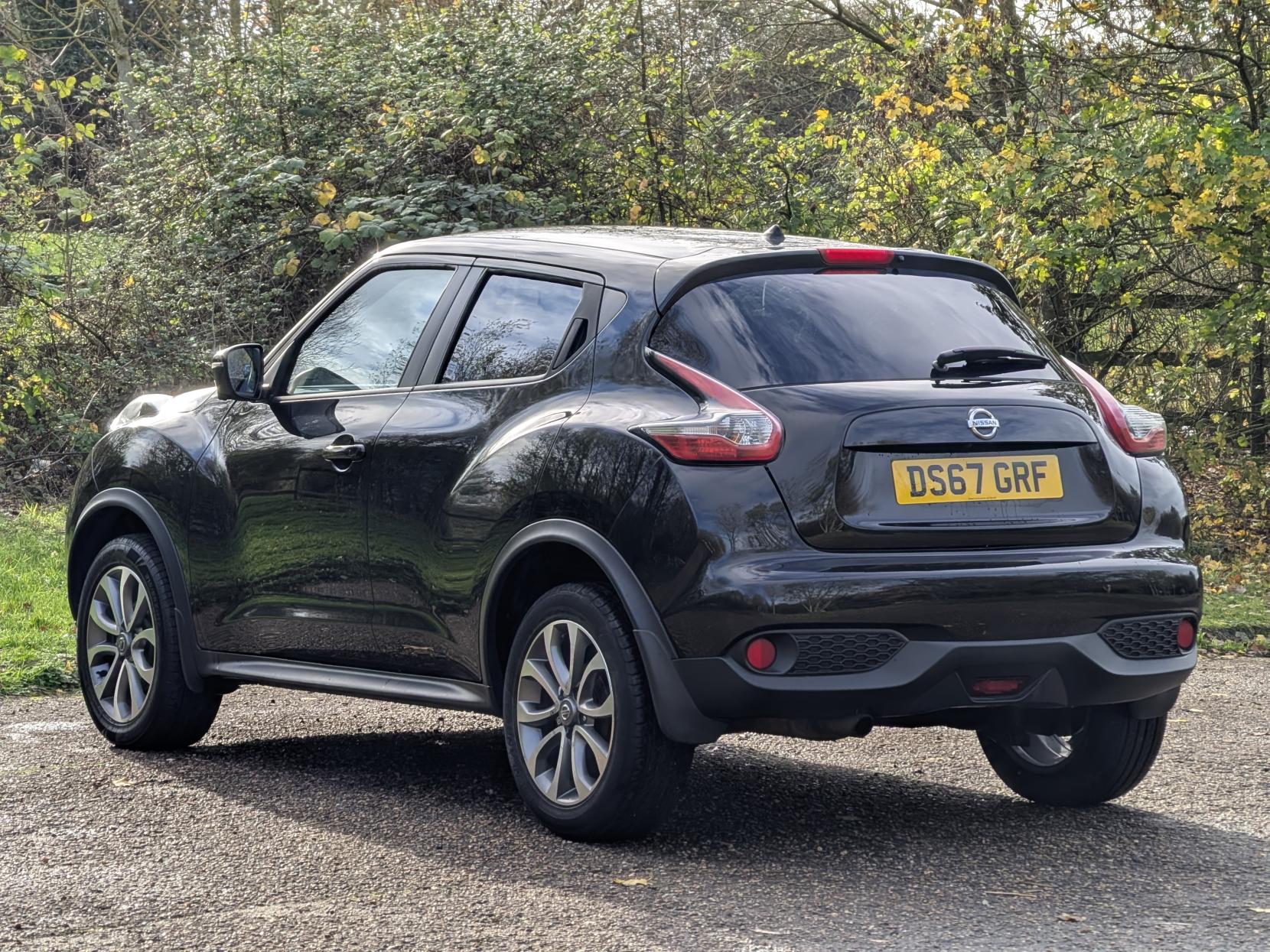 Nissan Juke 1.2 DIG-T Tekna SUV 5dr Petrol Manual Euro 6 (s/s) (115 ps)