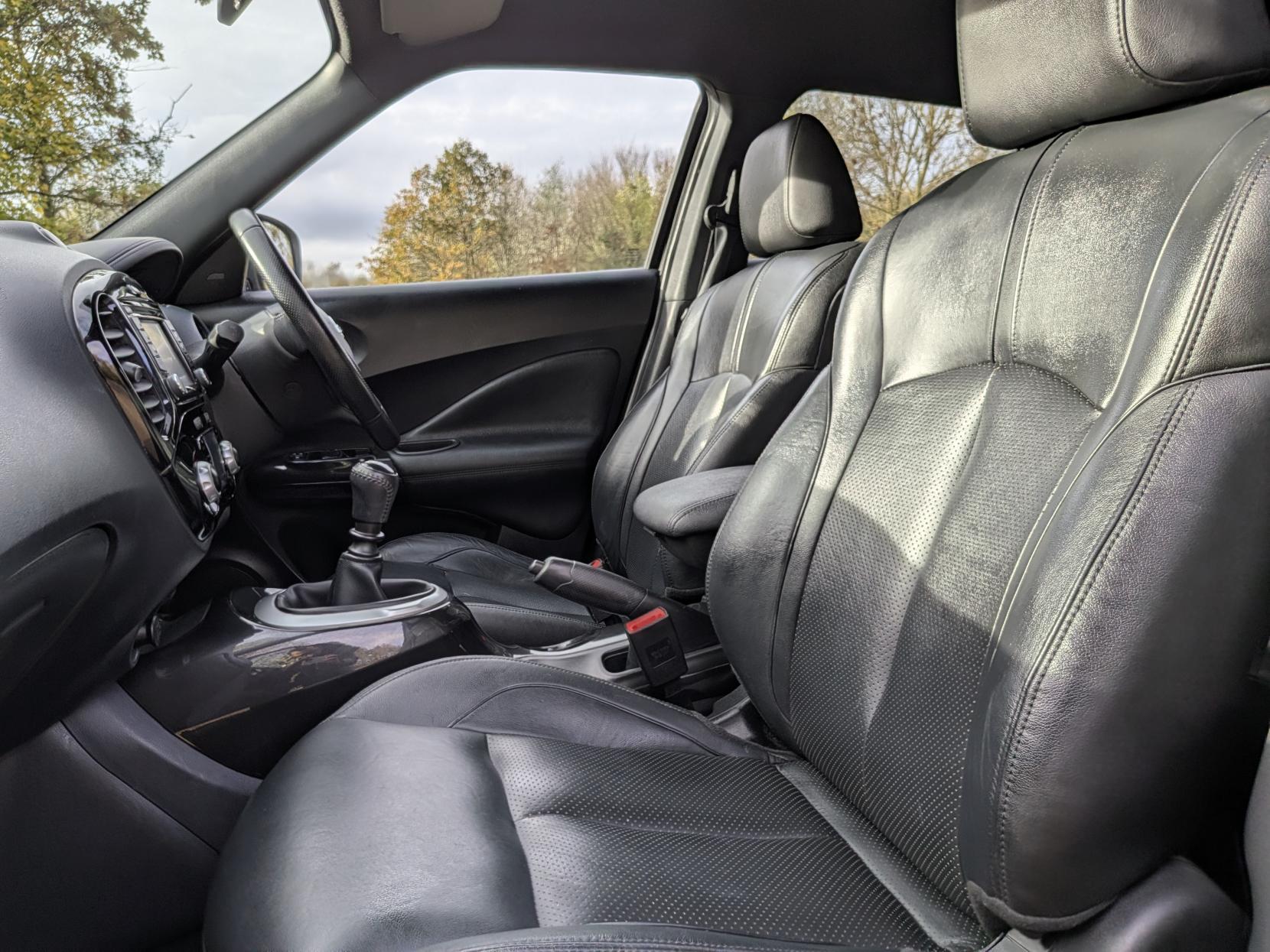 Nissan Juke 1.2 DIG-T Tekna SUV 5dr Petrol Manual Euro 6 (s/s) (115 ps)