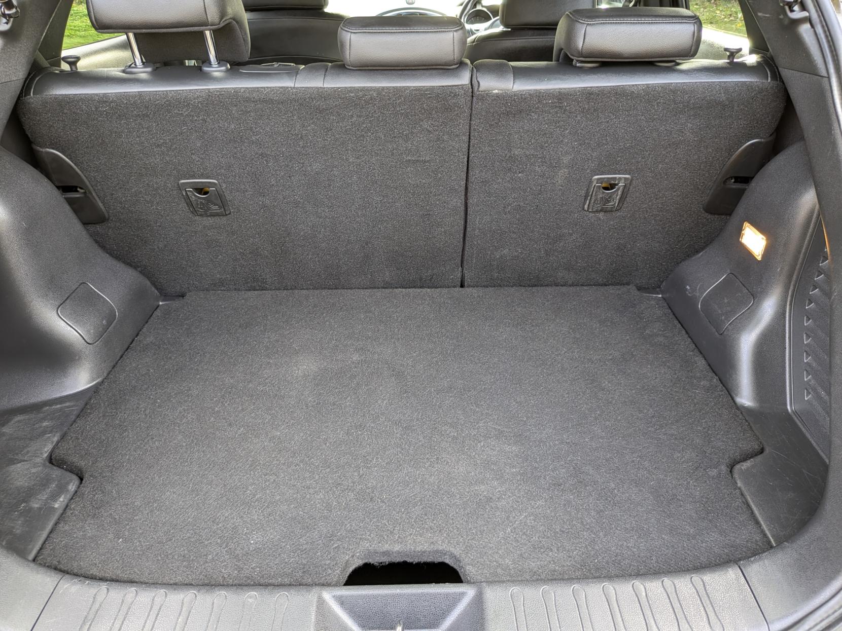 Nissan Juke 1.2 DIG-T Tekna SUV 5dr Petrol Manual Euro 6 (s/s) (115 ps)