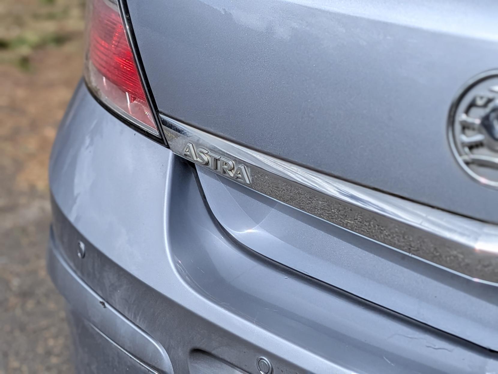 Vauxhall Astra 1.6 VVT 16v Breeze Hatchback 5dr Petrol Manual (156 g/km, 113 bhp)