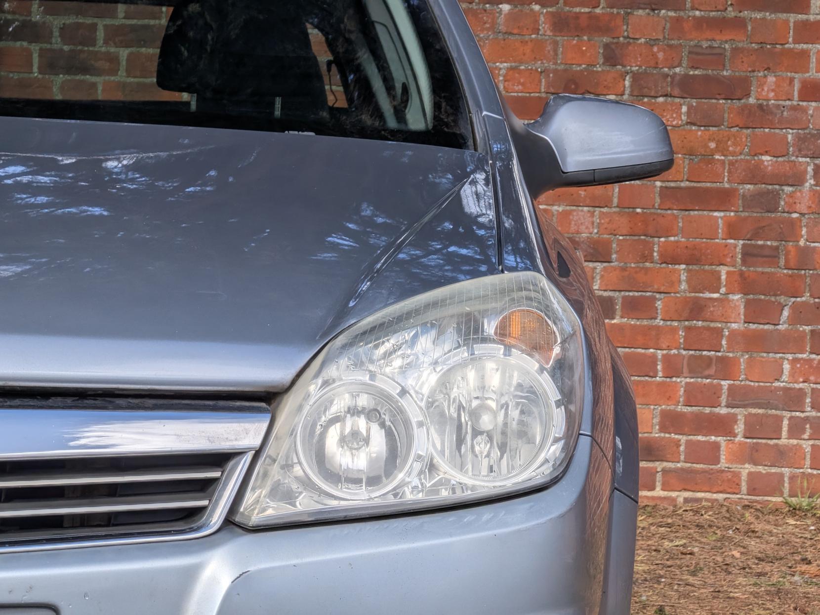 Vauxhall Astra 1.6 VVT 16v Breeze Hatchback 5dr Petrol Manual (156 g/km, 113 bhp)