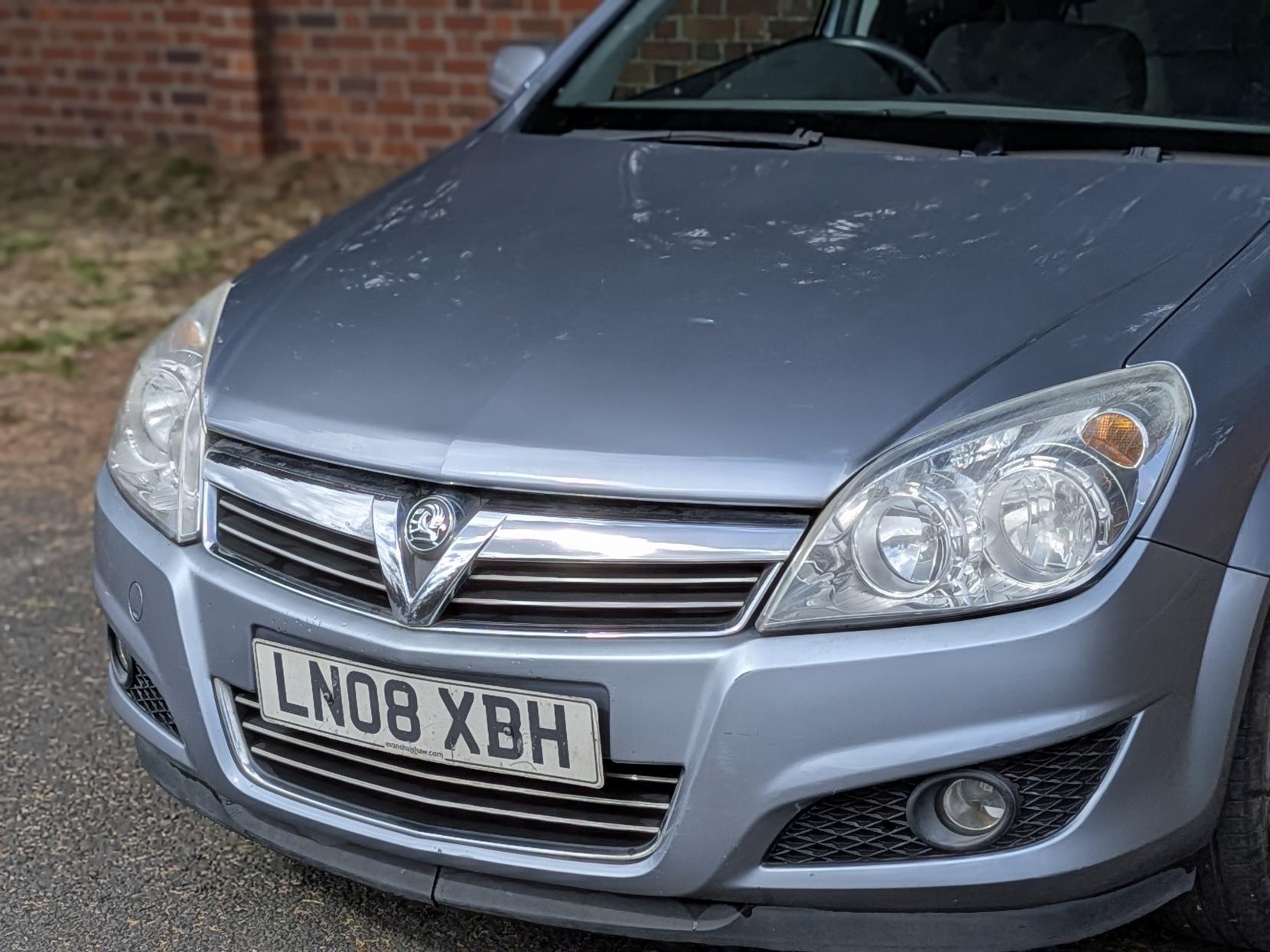 Vauxhall Astra 1.6 VVT 16v Breeze Hatchback 5dr Petrol Manual (156 g/km, 113 bhp)