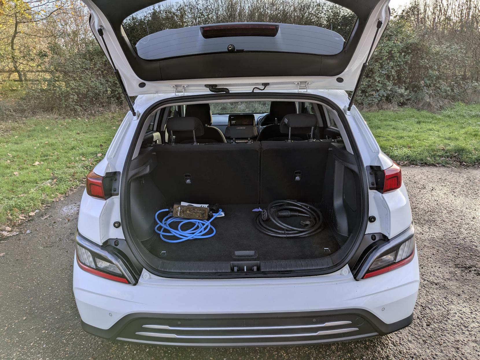 Hyundai KONA 64kWh Premium SUV 5dr Electric Auto (10.5kW Charger) (204 ps)