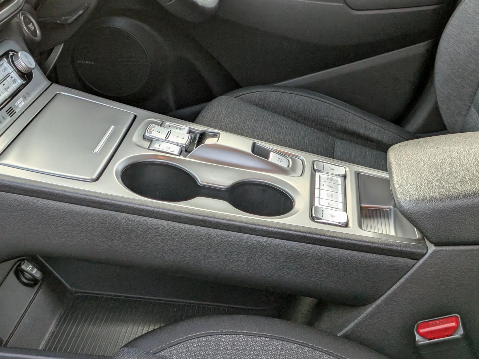 Hyundai KONA 64kWh Premium SUV 5dr Electric Auto (10.5kW Charger) (204 ps)