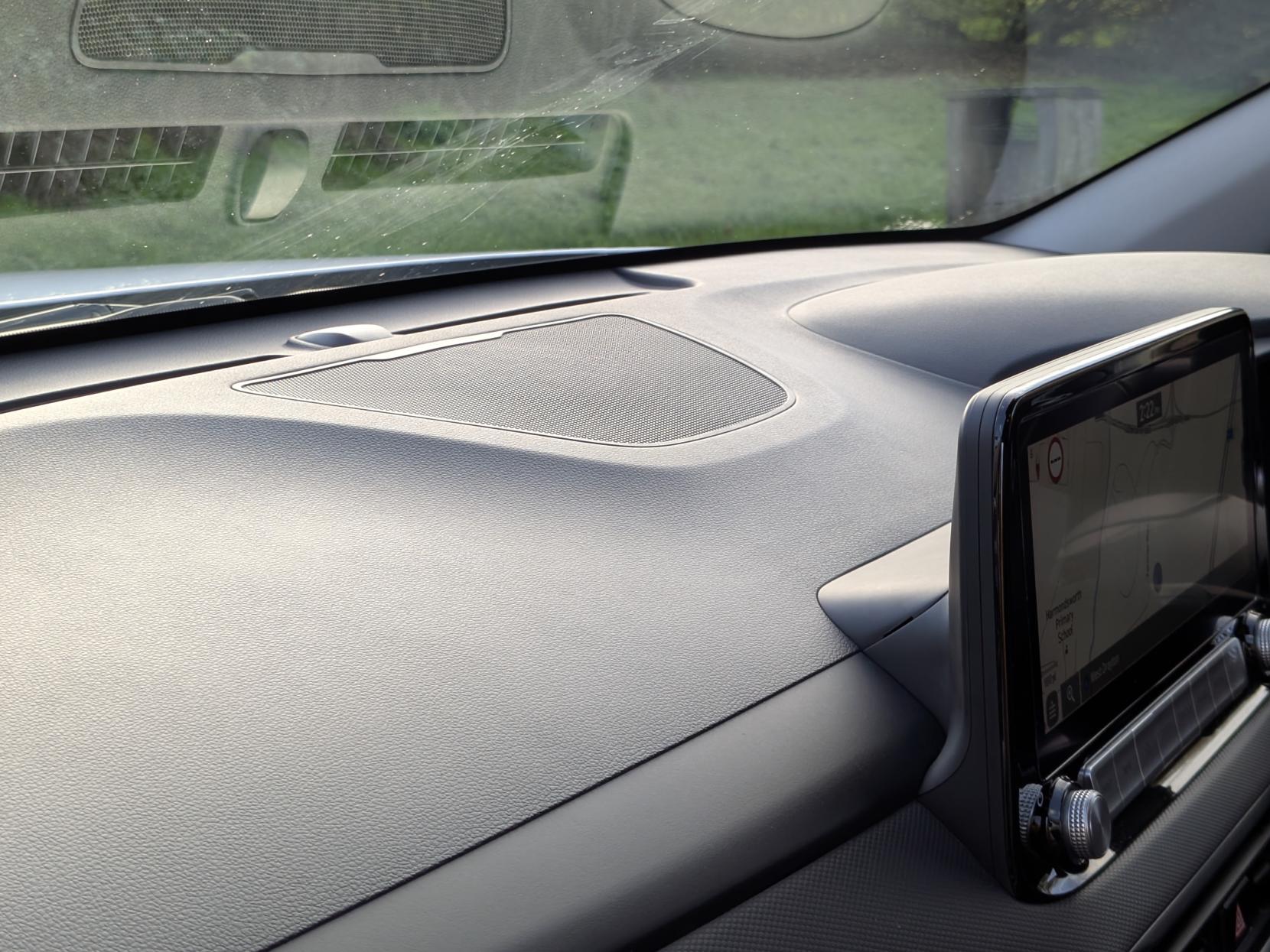 Hyundai KONA 64kWh Premium SUV 5dr Electric Auto (10.5kW Charger) (204 ps)