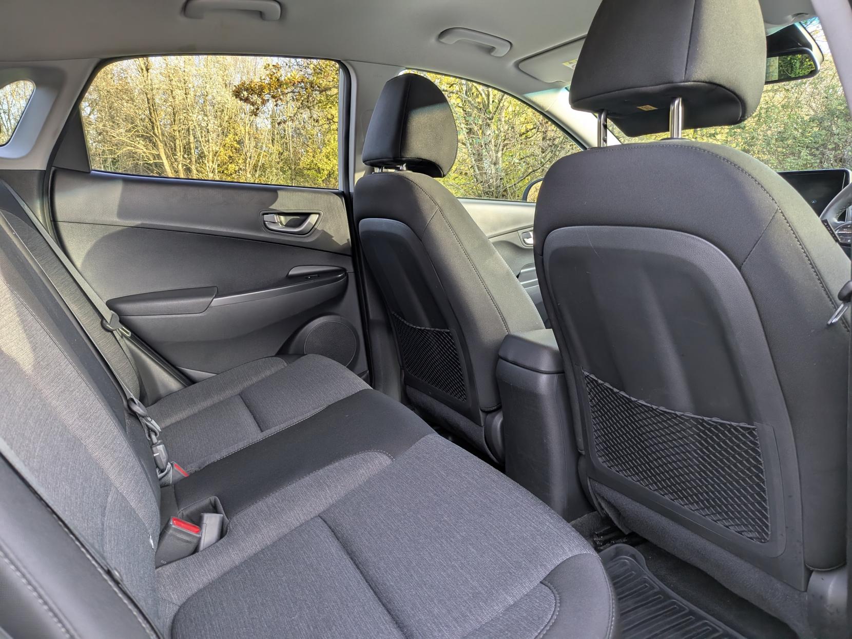 Hyundai KONA 64kWh Premium SUV 5dr Electric Auto (10.5kW Charger) (204 ps)