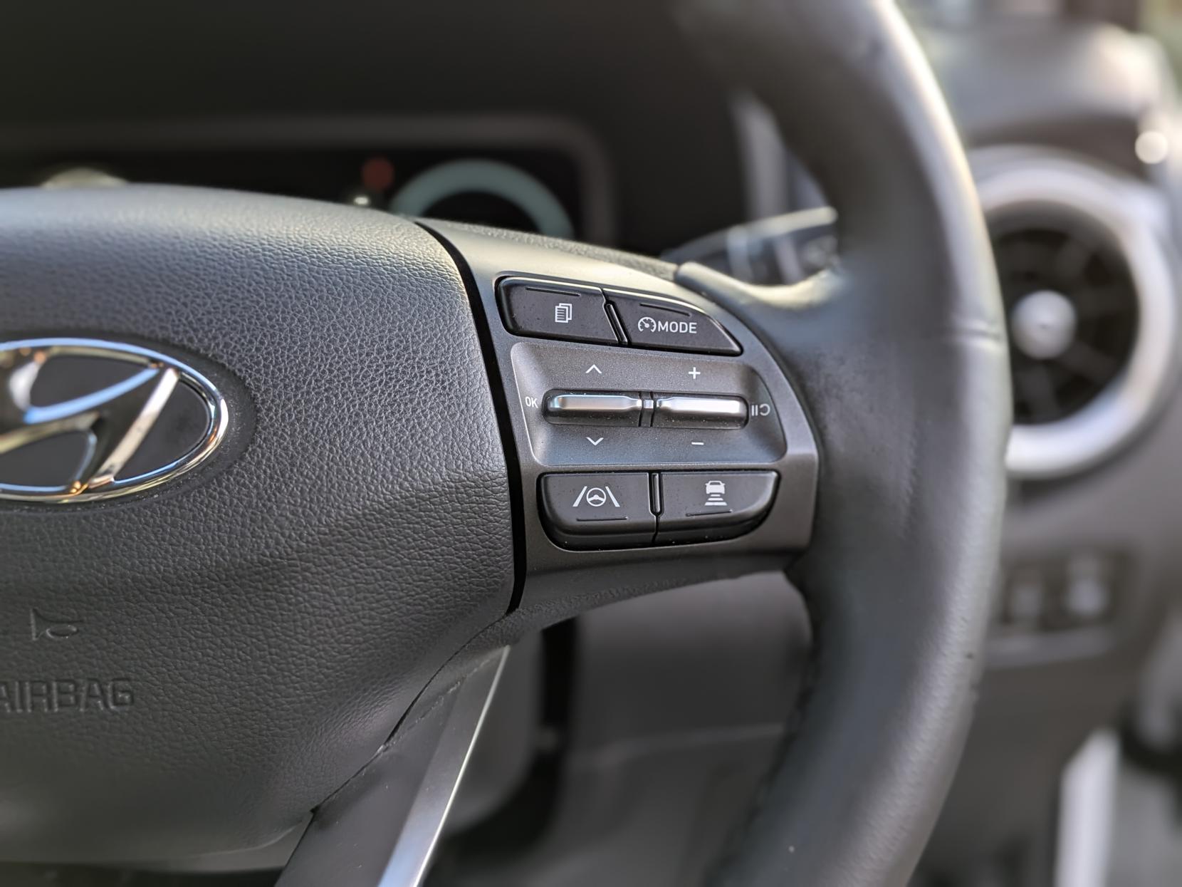 Hyundai KONA 64kWh Premium SUV 5dr Electric Auto (10.5kW Charger) (204 ps)