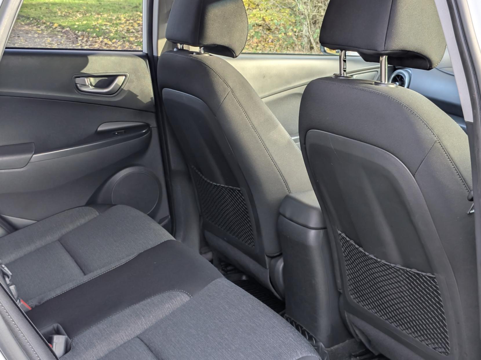 Hyundai KONA 64kWh Premium SUV 5dr Electric Auto (10.5kW Charger) (204 ps)