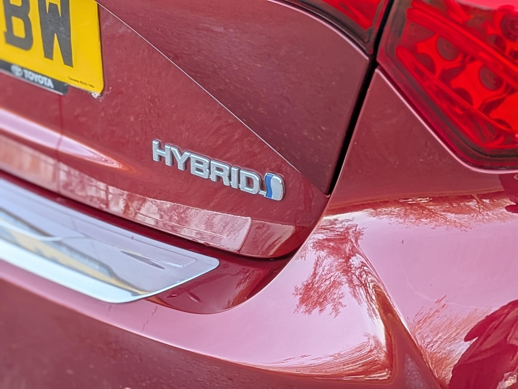 Toyota Yaris 1.5 VVT-h Excel Hatchback 5dr Petrol Hybrid E-CVT Euro 6 (s/s) (15in Alloy) (100 ps)