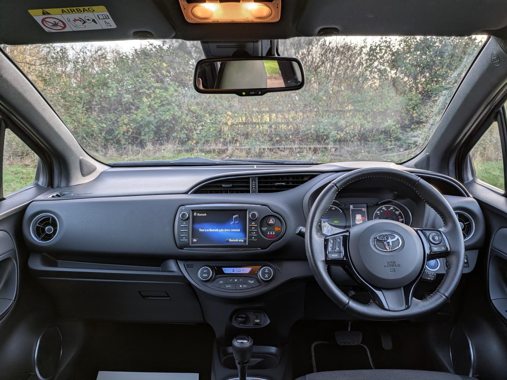 Toyota Yaris 1.5 VVT-h Excel Hatchback 5dr Petrol Hybrid E-CVT Euro 6 (s/s) (15in Alloy) (100 ps)