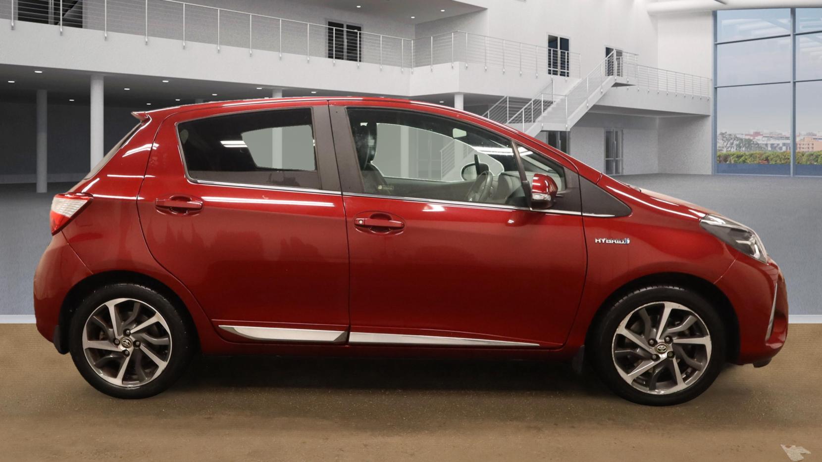 Toyota Yaris 1.5 VVT-h Excel Hatchback 5dr Petrol Hybrid E-CVT Euro 6 (s/s) (15in Alloy) (100 ps)