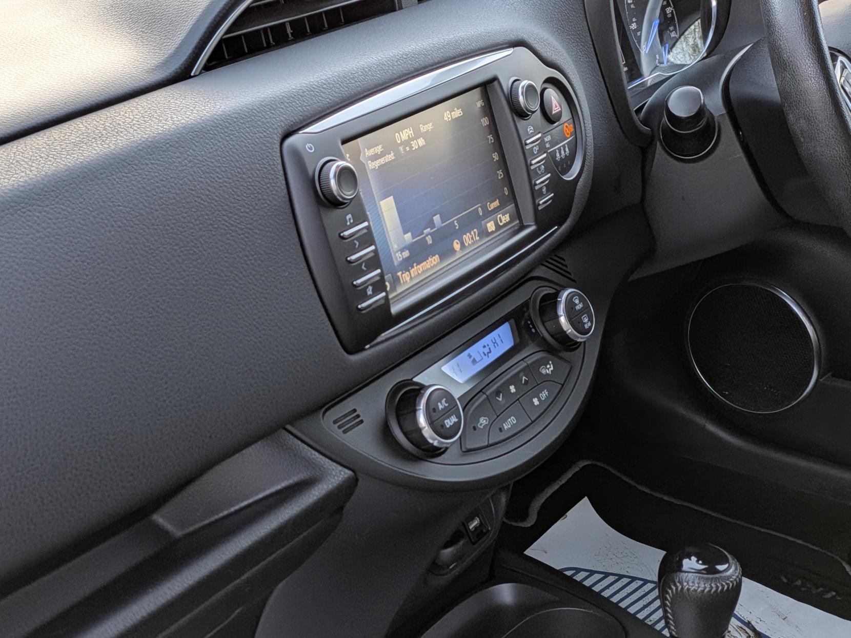 Toyota Yaris 1.5 VVT-h Excel Hatchback 5dr Petrol Hybrid E-CVT Euro 6 (s/s) (15in Alloy) (100 ps)