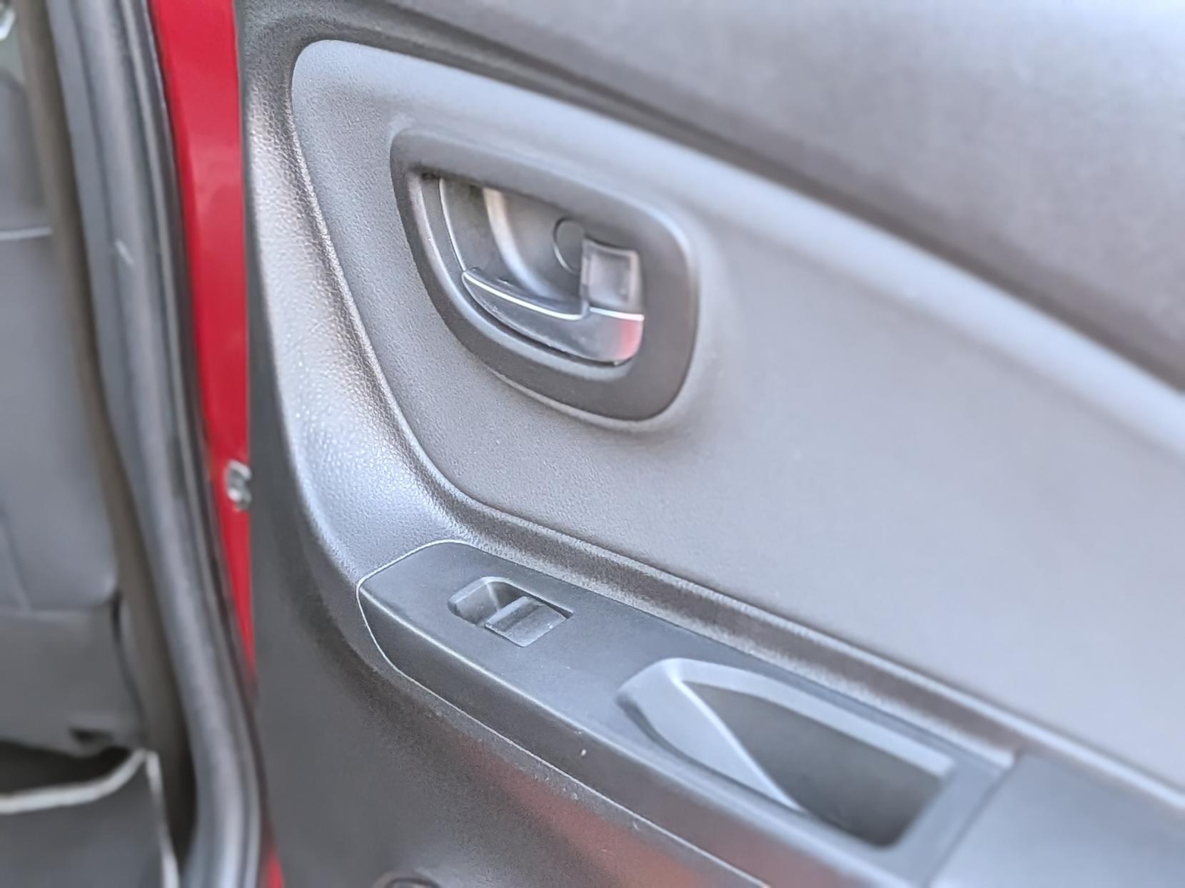 Toyota Yaris 1.5 VVT-h Excel Hatchback 5dr Petrol Hybrid E-CVT Euro 6 (s/s) (15in Alloy) (100 ps)